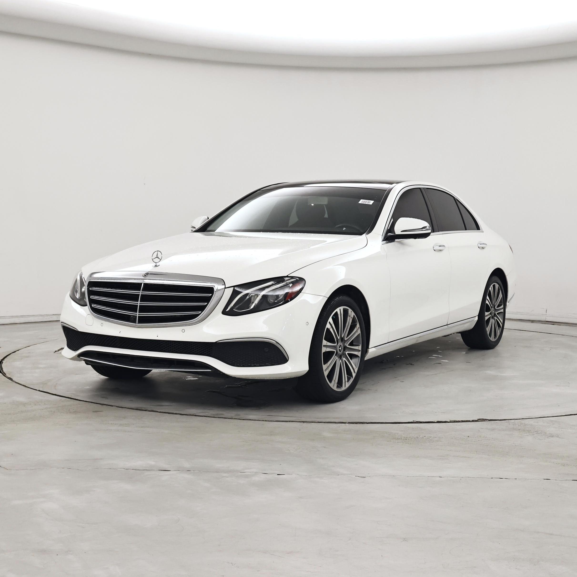 Thumbnail: 2020 Mercedes-Benz E-Class - 4