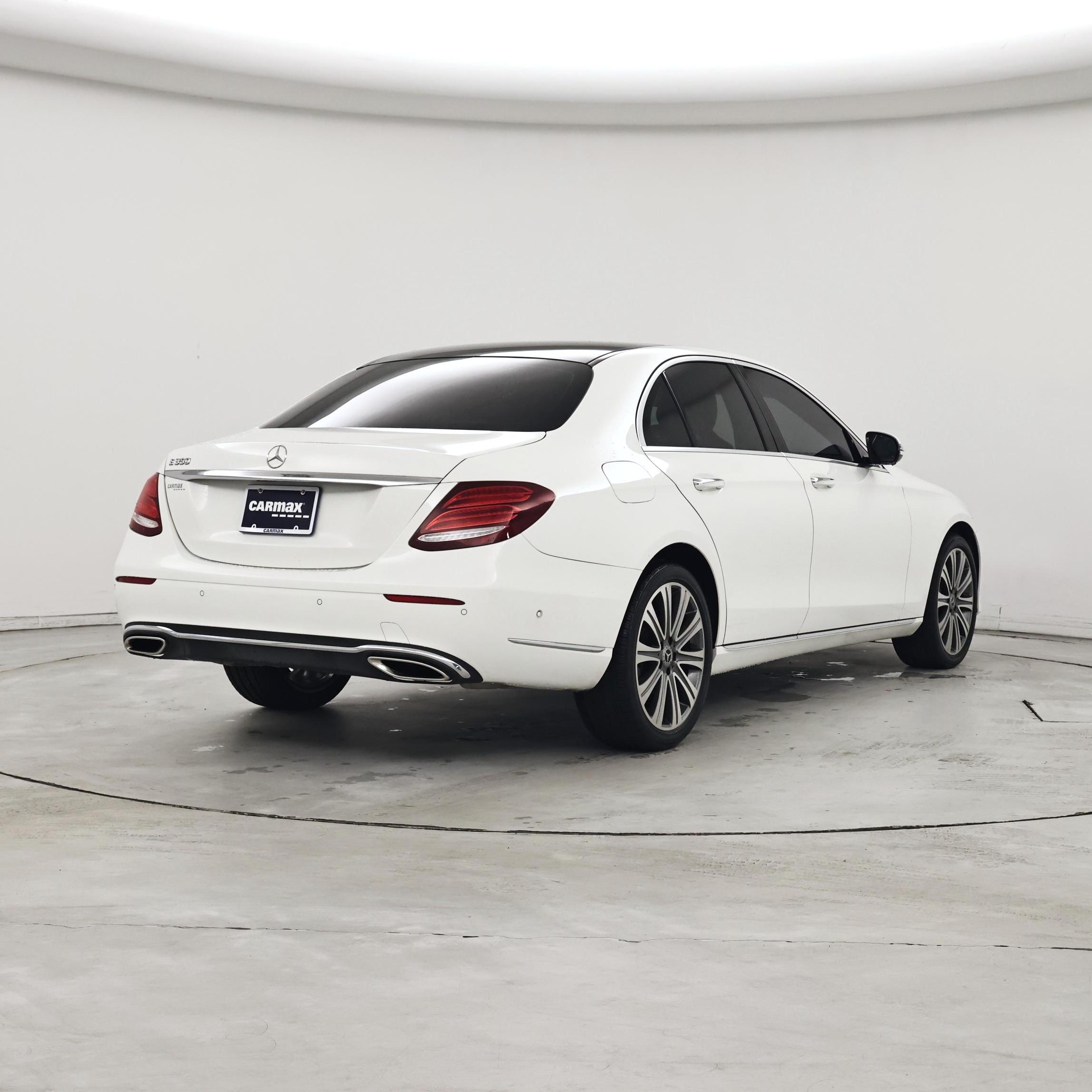 Thumbnail: 2020 Mercedes-Benz E-Class - 8