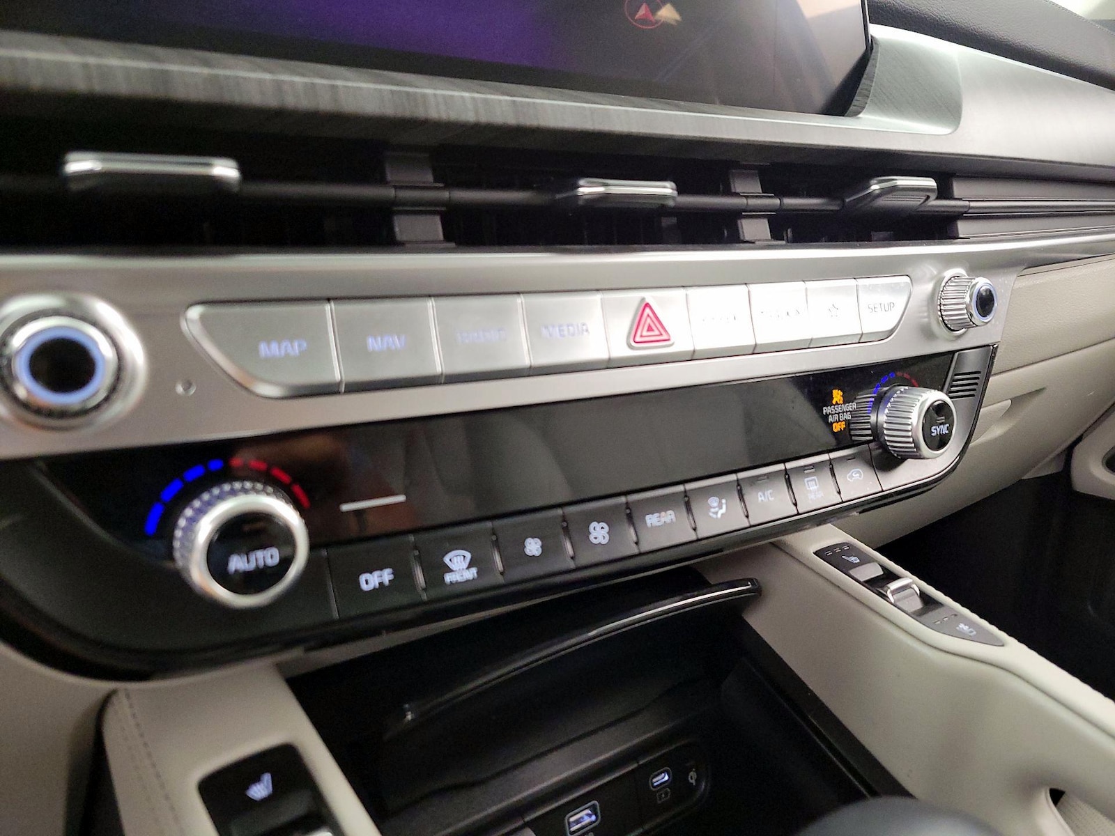 2025 Kia Telluride EX - Photo 18