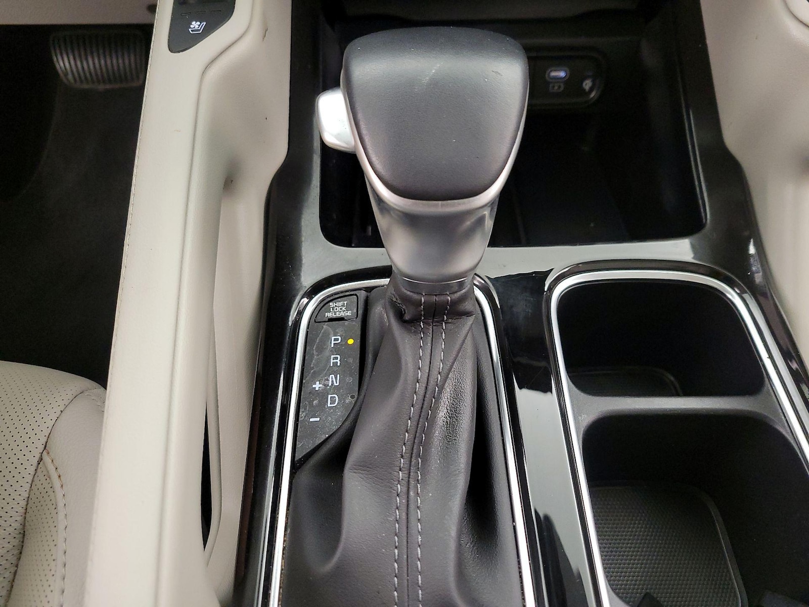 2025 Kia Telluride EX - Photo 19