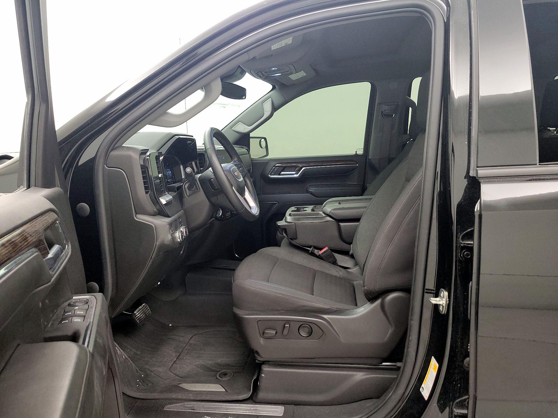 Thumbnail: 2023 GMC Sierra 1500 - 11