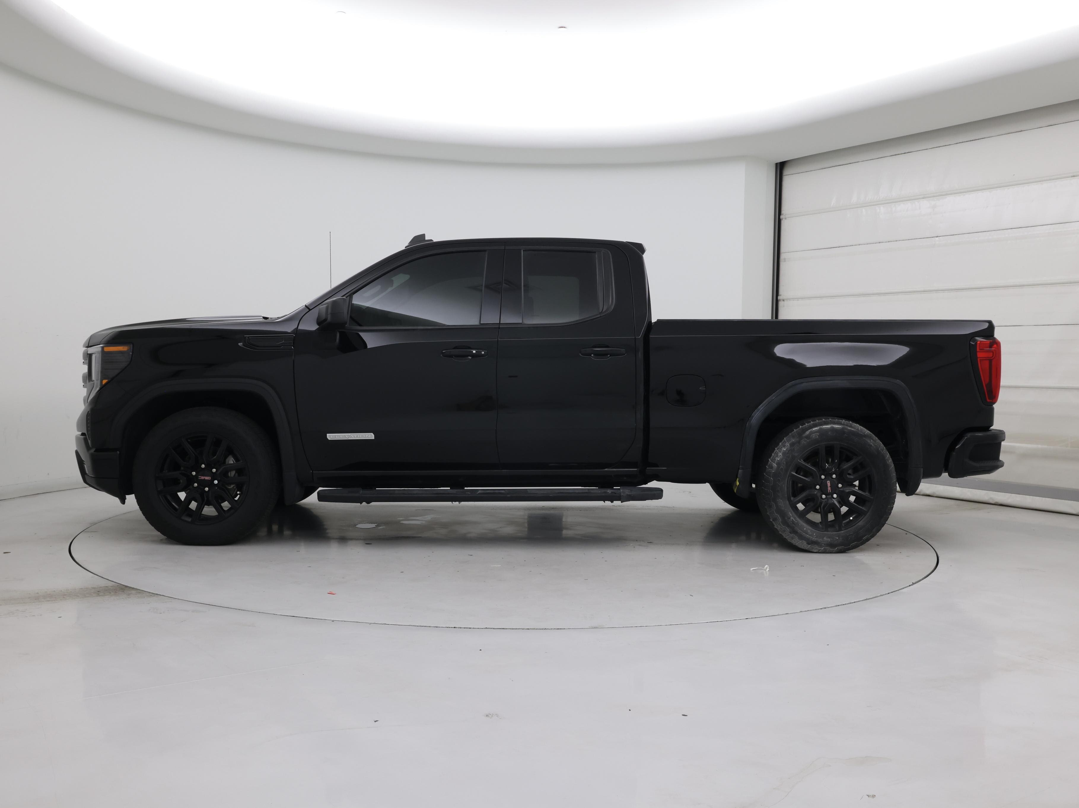 Thumbnail: 2023 GMC Sierra 1500 - 3