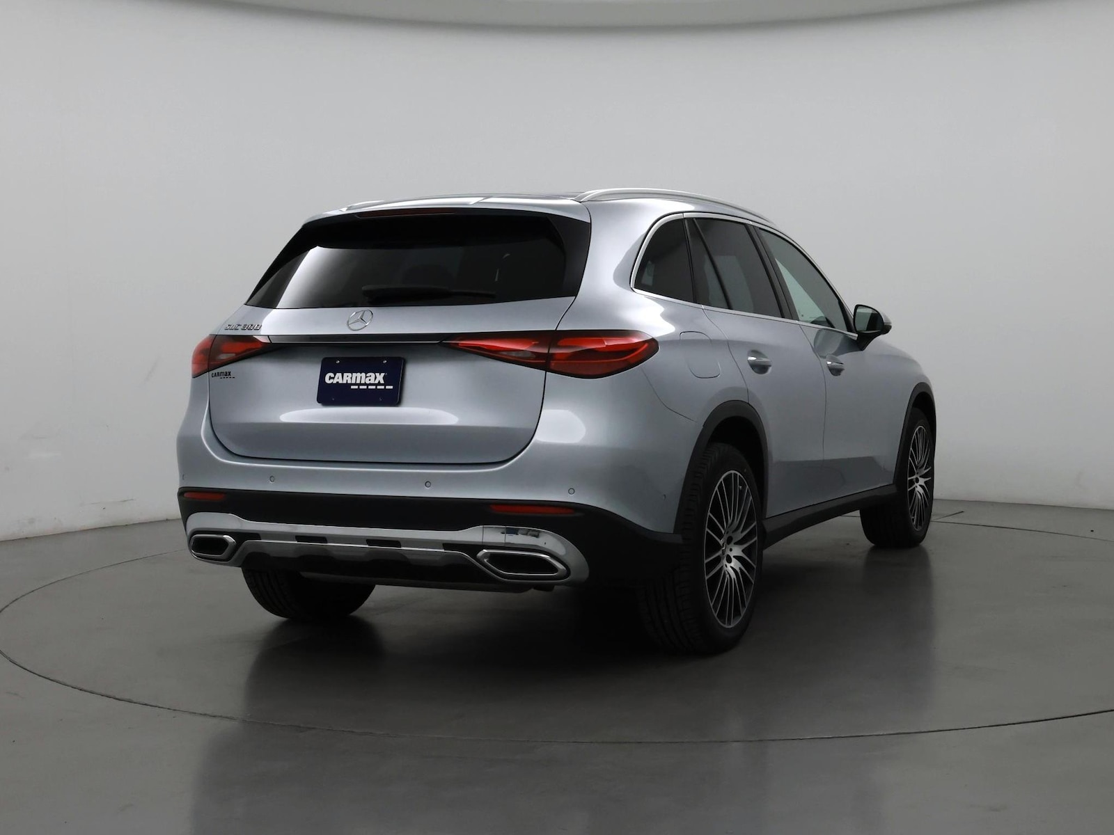 2024 Mercedes-Benz GLC GLC300 - Photo 9
