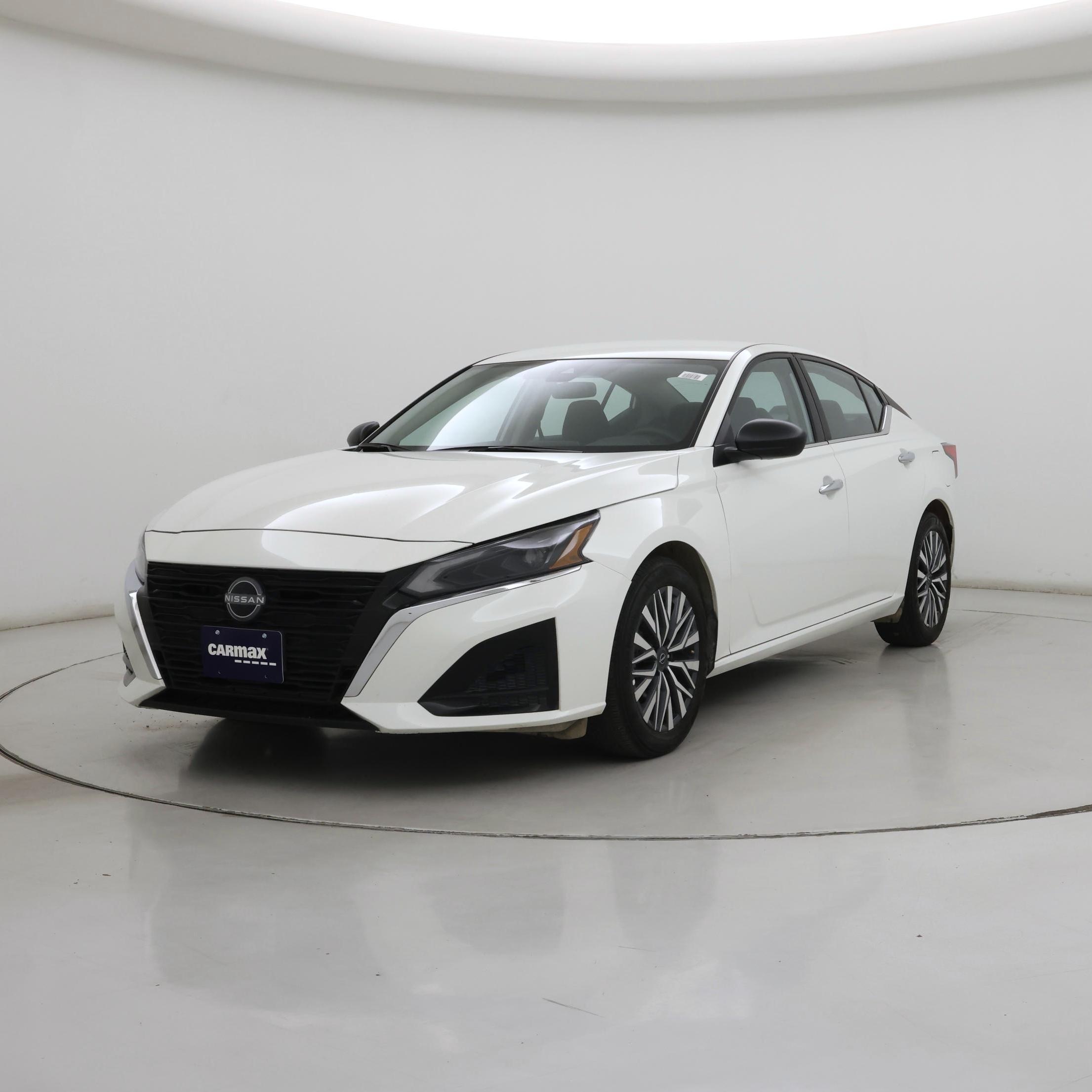 Thumbnail: 2025 Nissan Altima - 4
