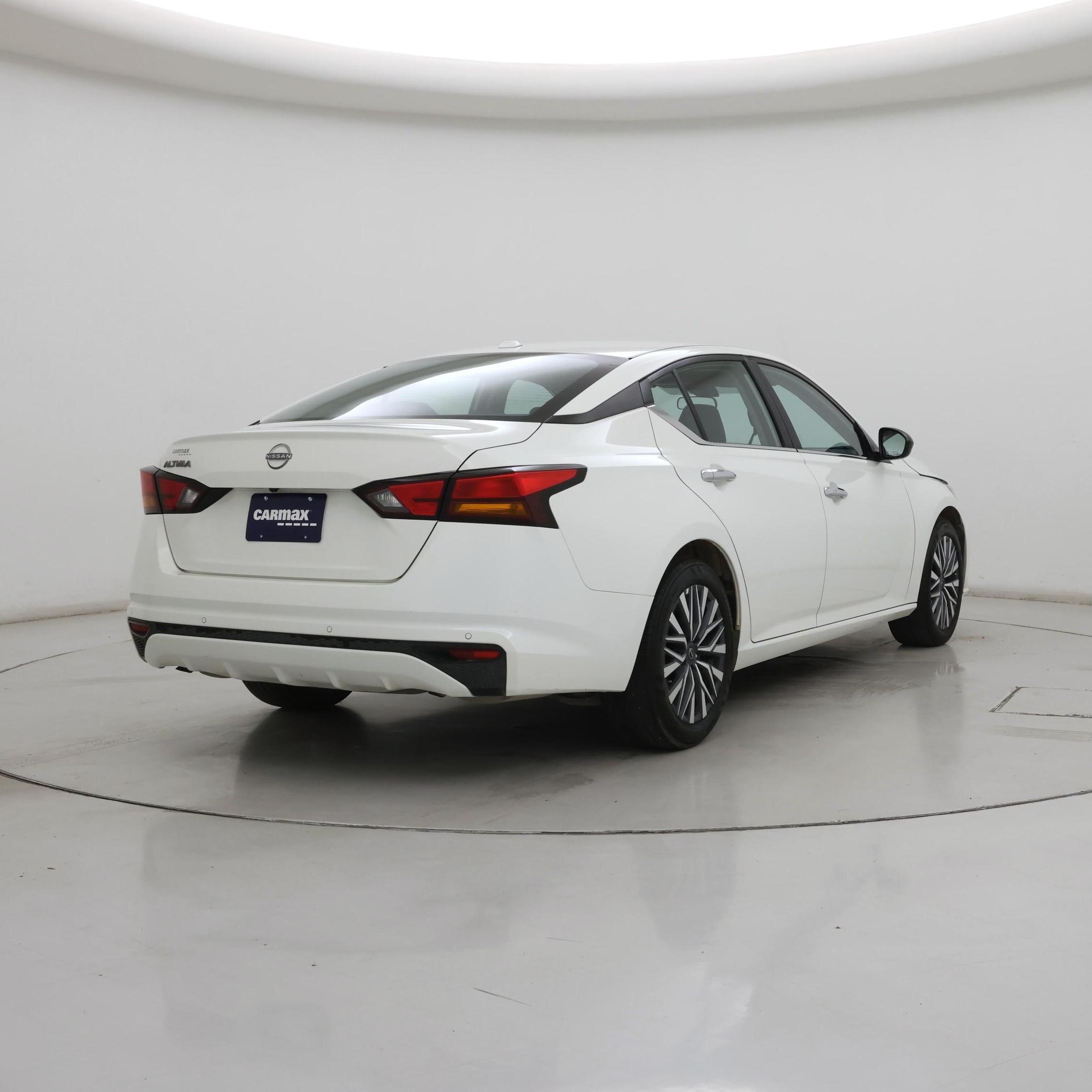 Thumbnail: 2025 Nissan Altima - 8