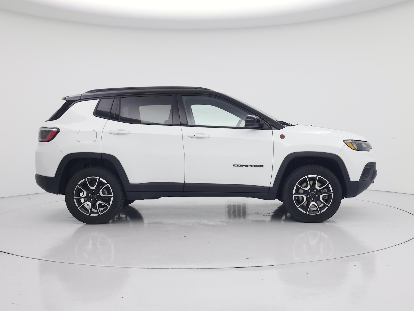 2025 Jeep Compass Trailhawk - Photo 8