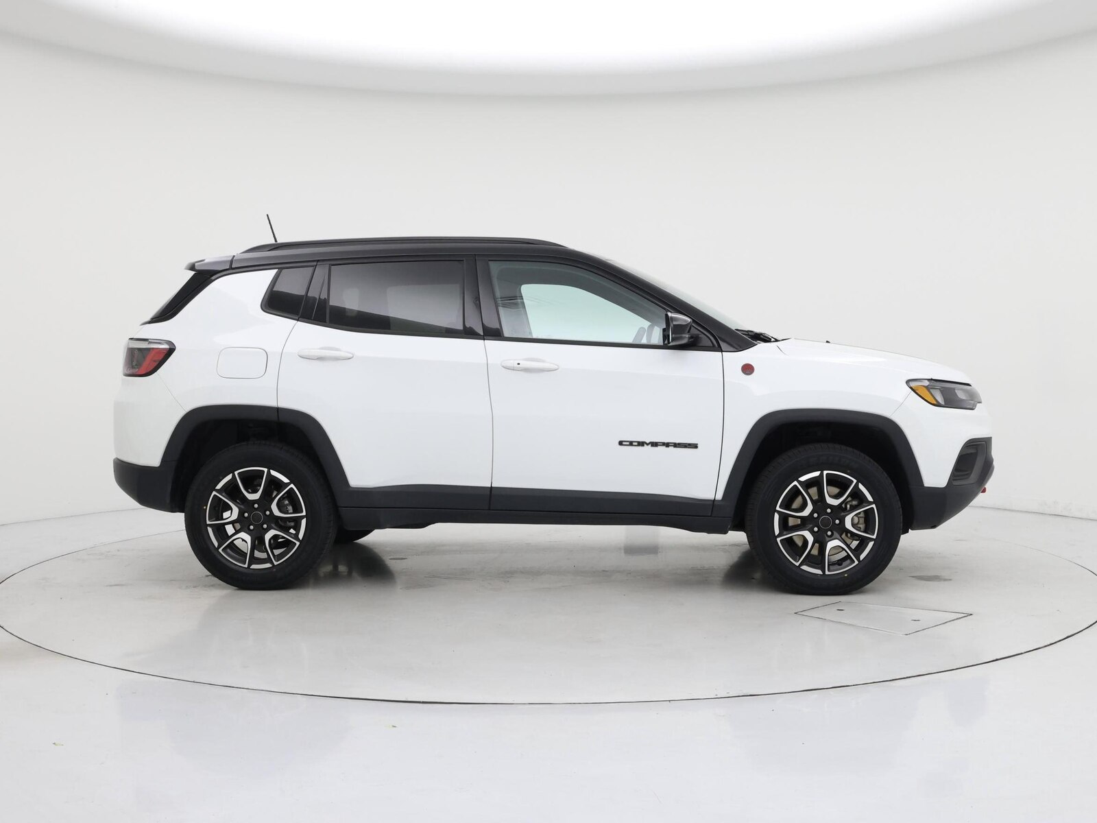 2025 Jeep Compass Trailhawk - Photo 8