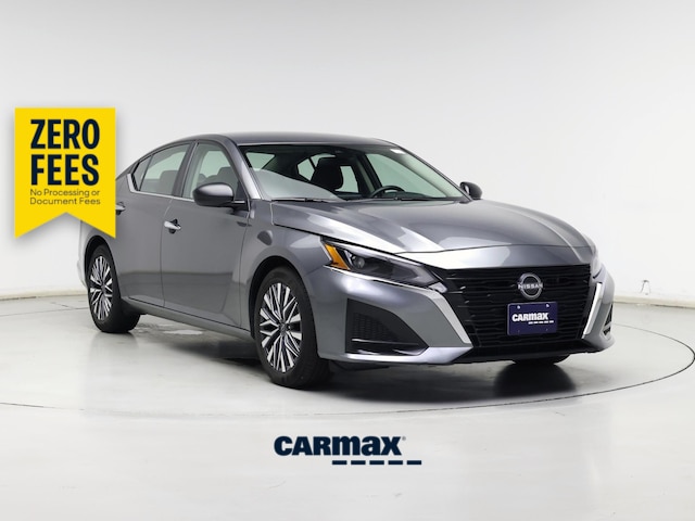 Gray 2025 Nissan Altima Sedan Front-Wheel Drive Automatic