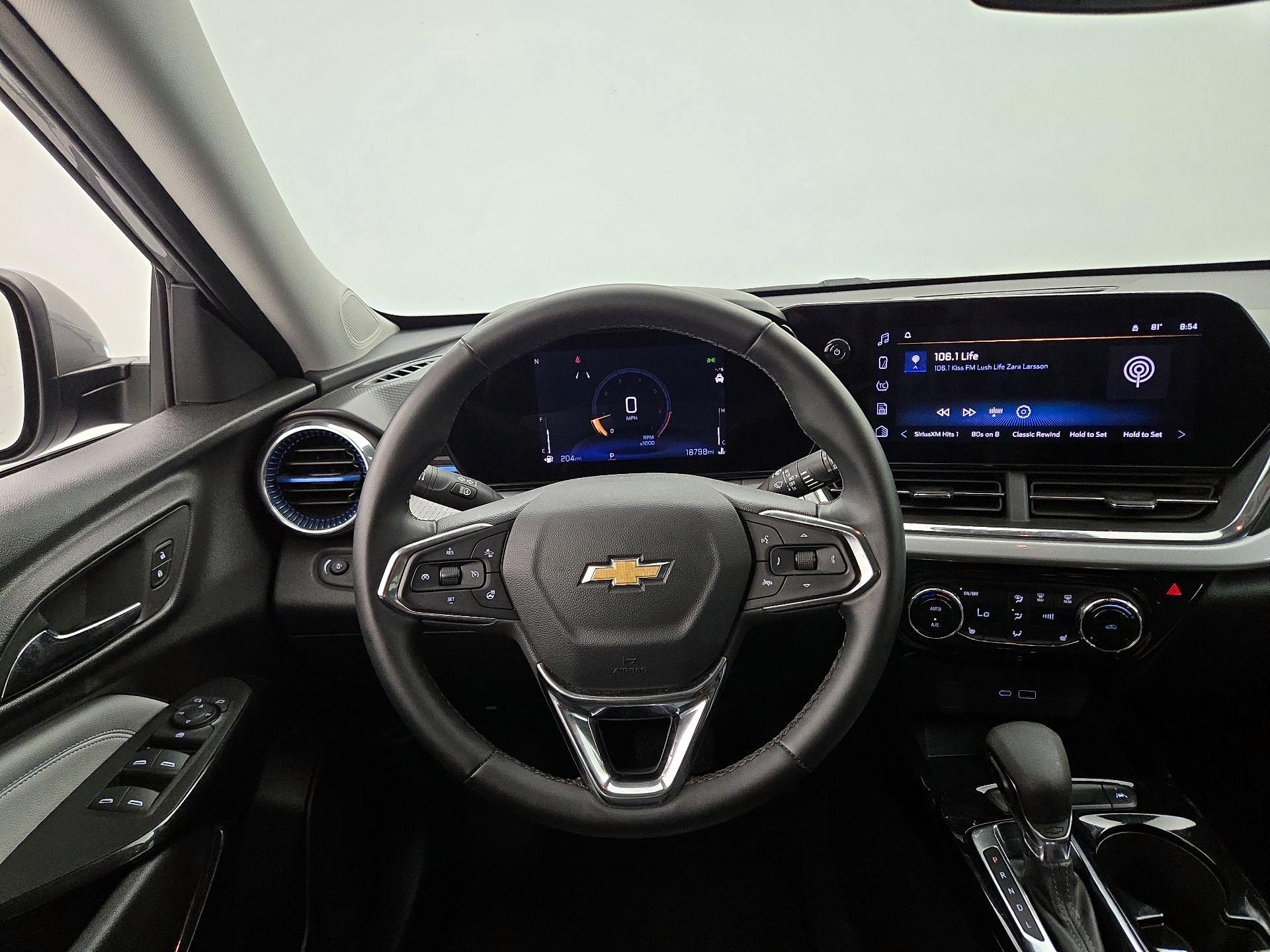 Thumbnail: 2025 Chevrolet Trax - 10