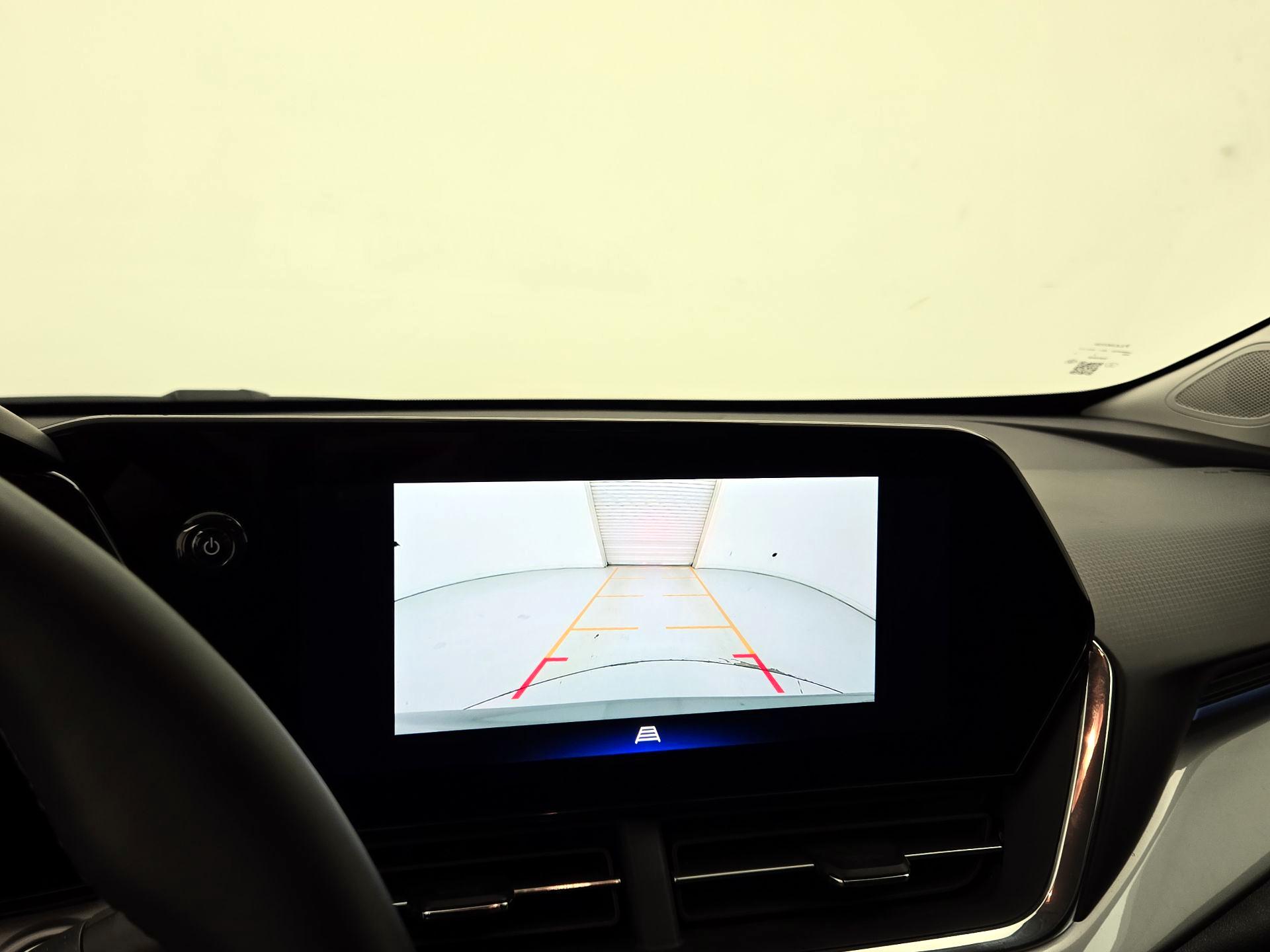 Thumbnail: 2025 Chevrolet Trax - 14