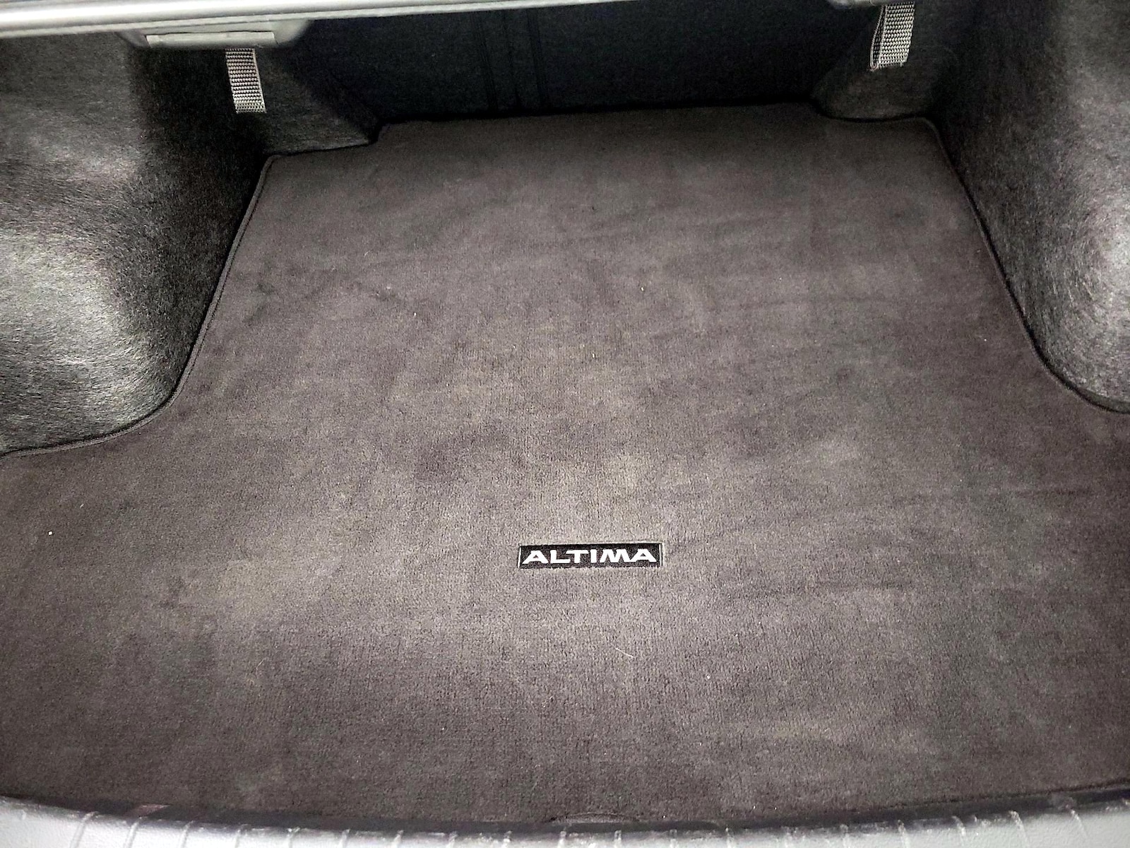 2025 Nissan Altima SV - Photo 21