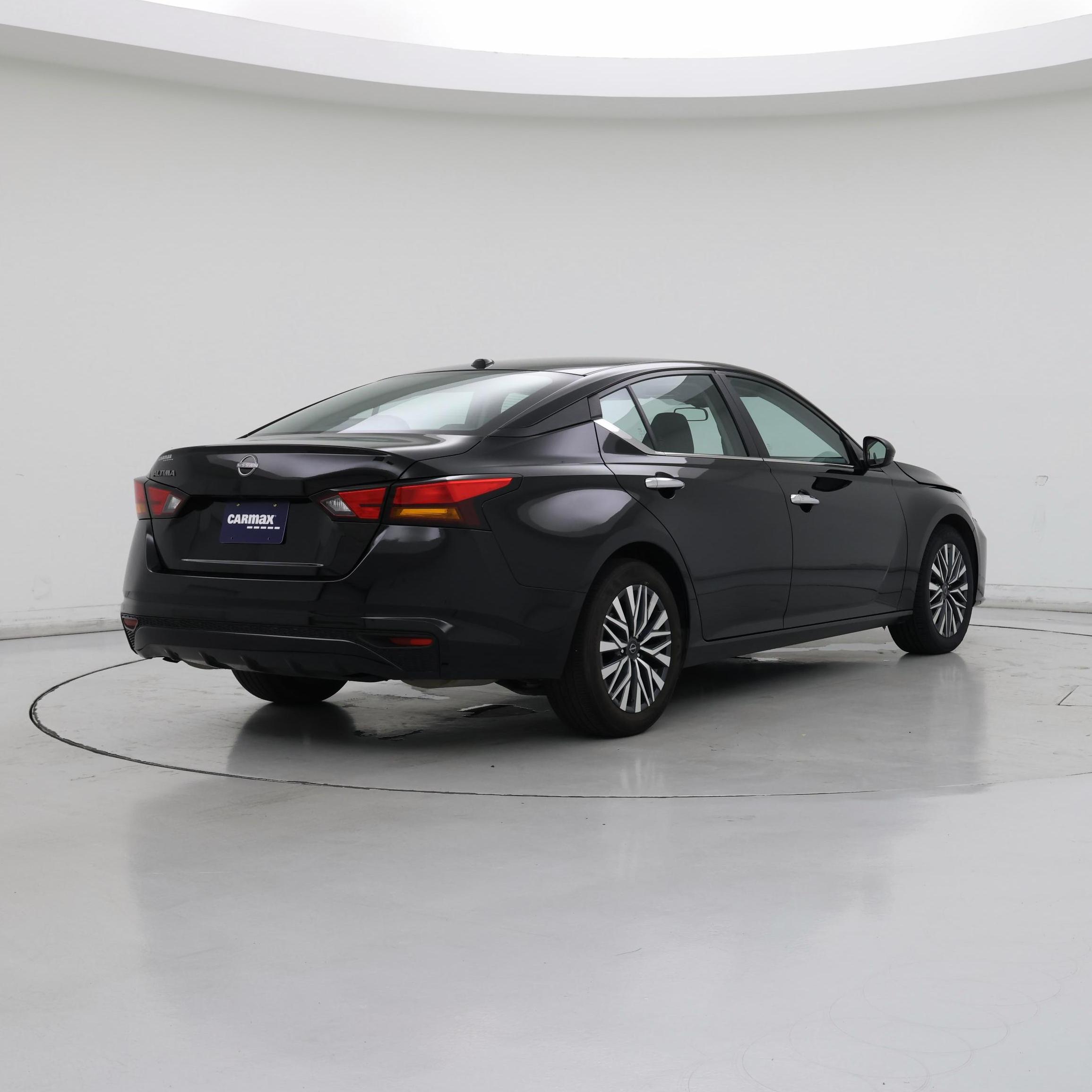 Thumbnail: 2025 Nissan Altima - 8