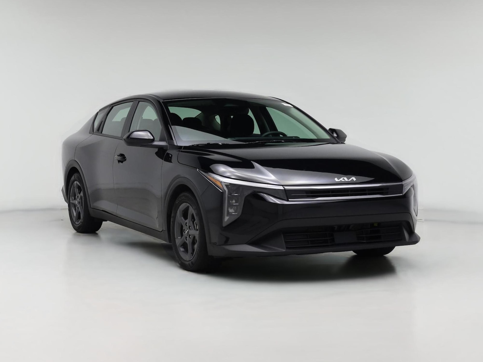2025 Kia K4 LXS - Photo 1