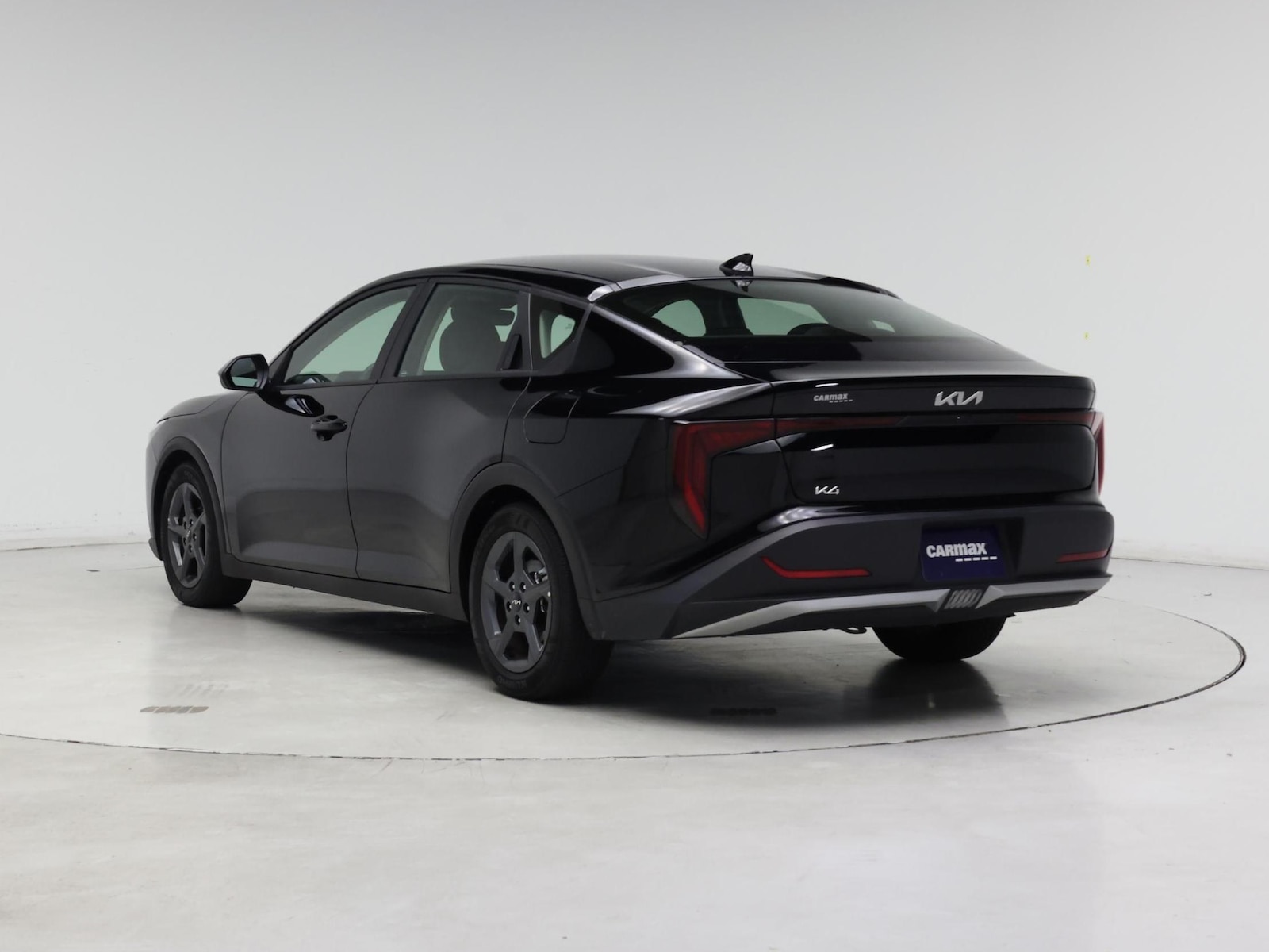 2025 Kia K4 LXS - Photo 3