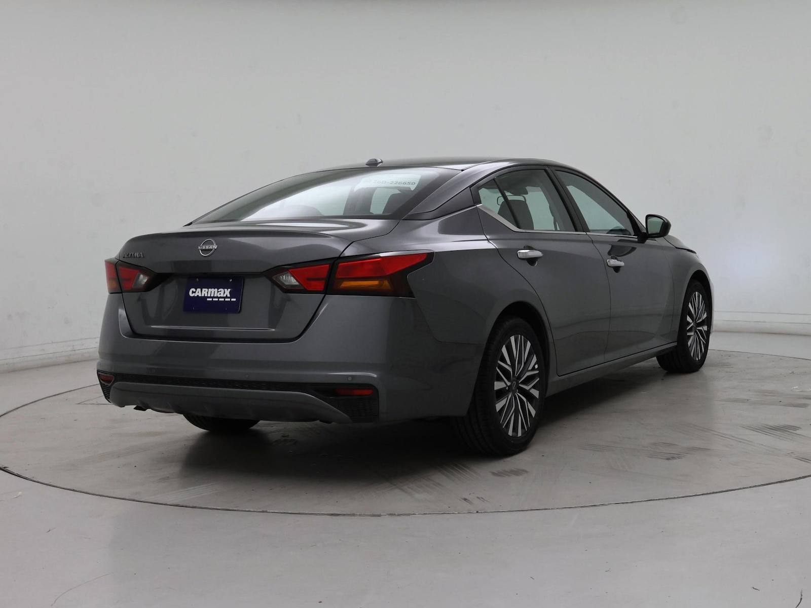 2025 Nissan Altima SV - Photo 9