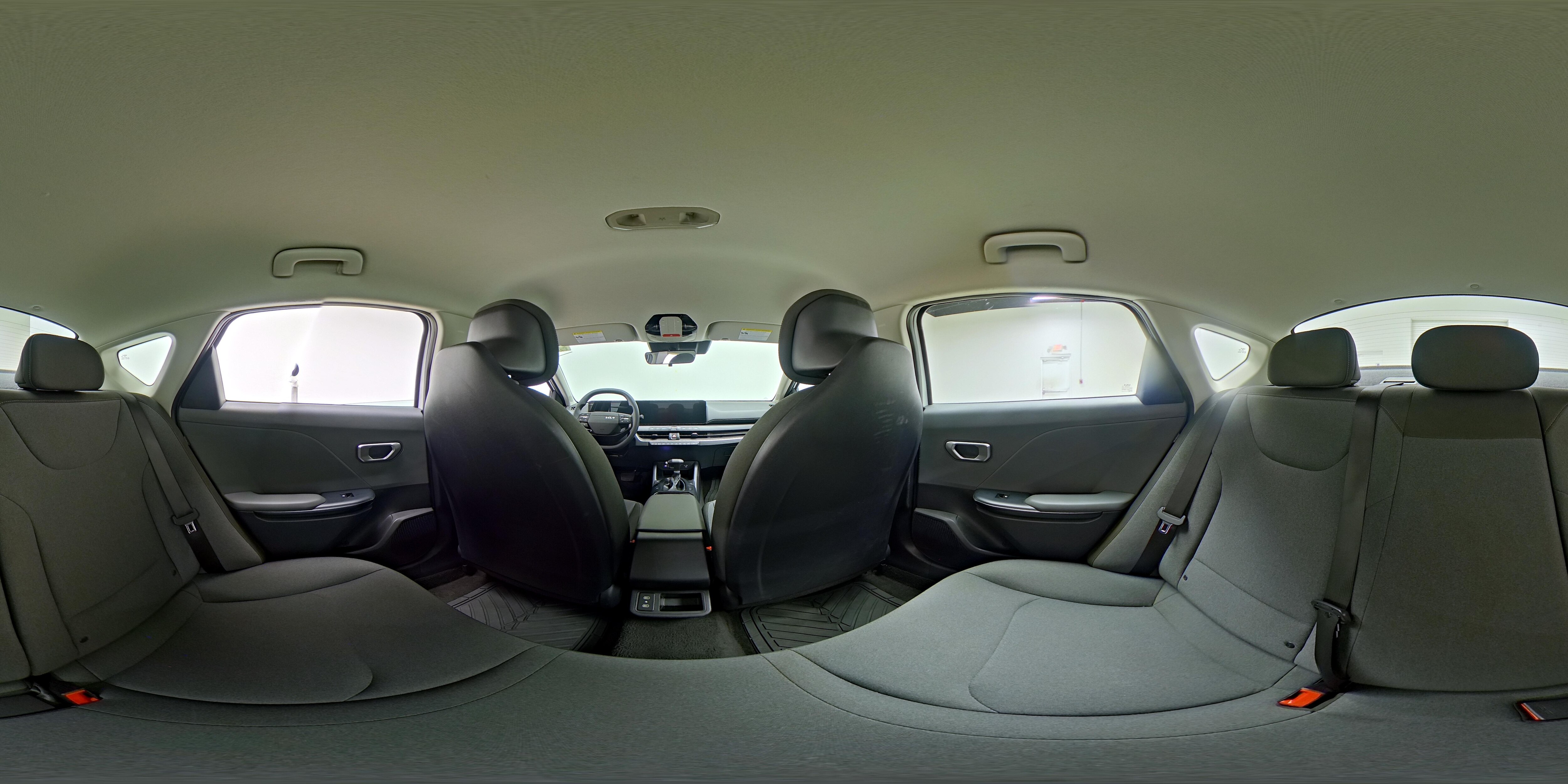 2025 Kia K4 LXS - Photo 26