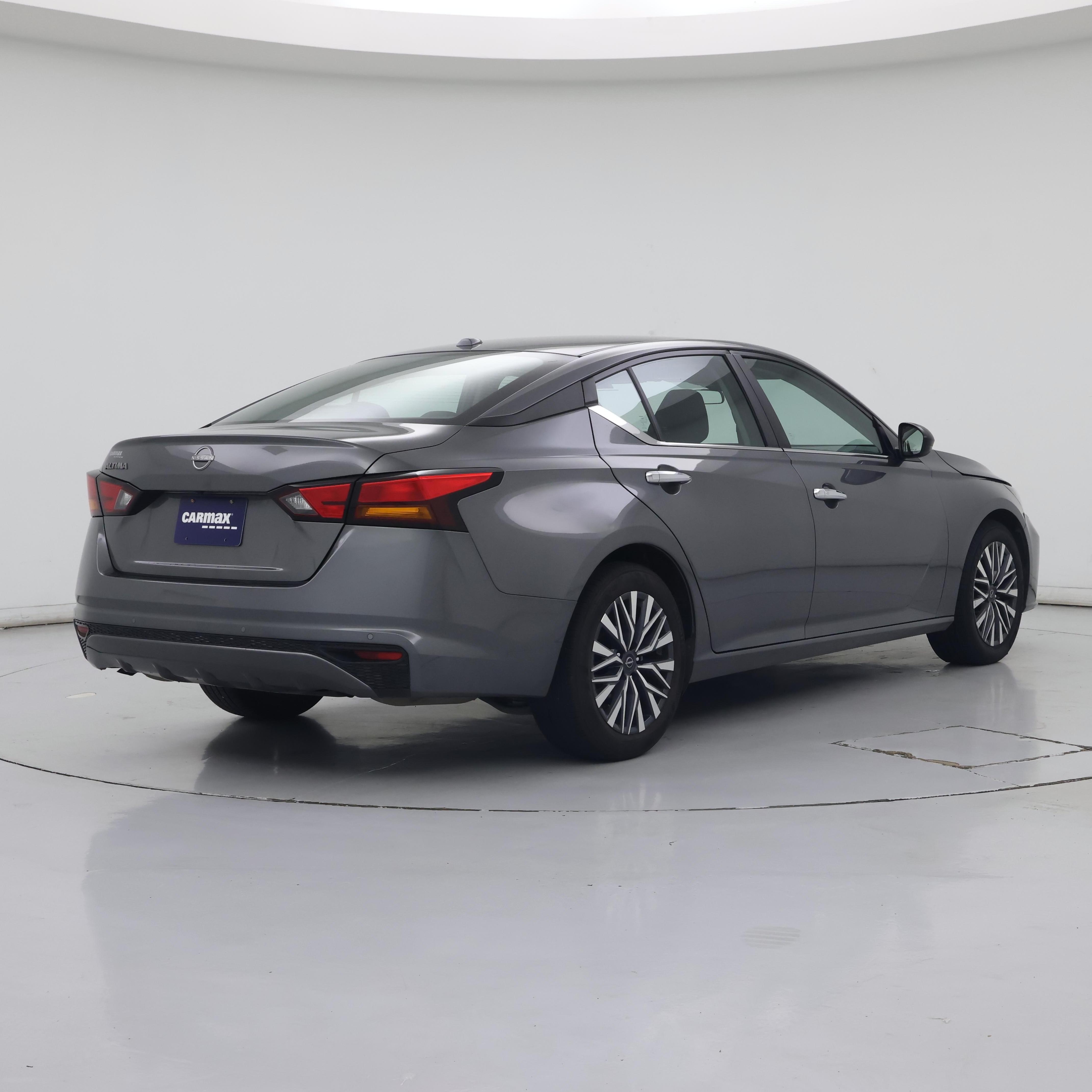 Thumbnail: 2025 Nissan Altima - 8