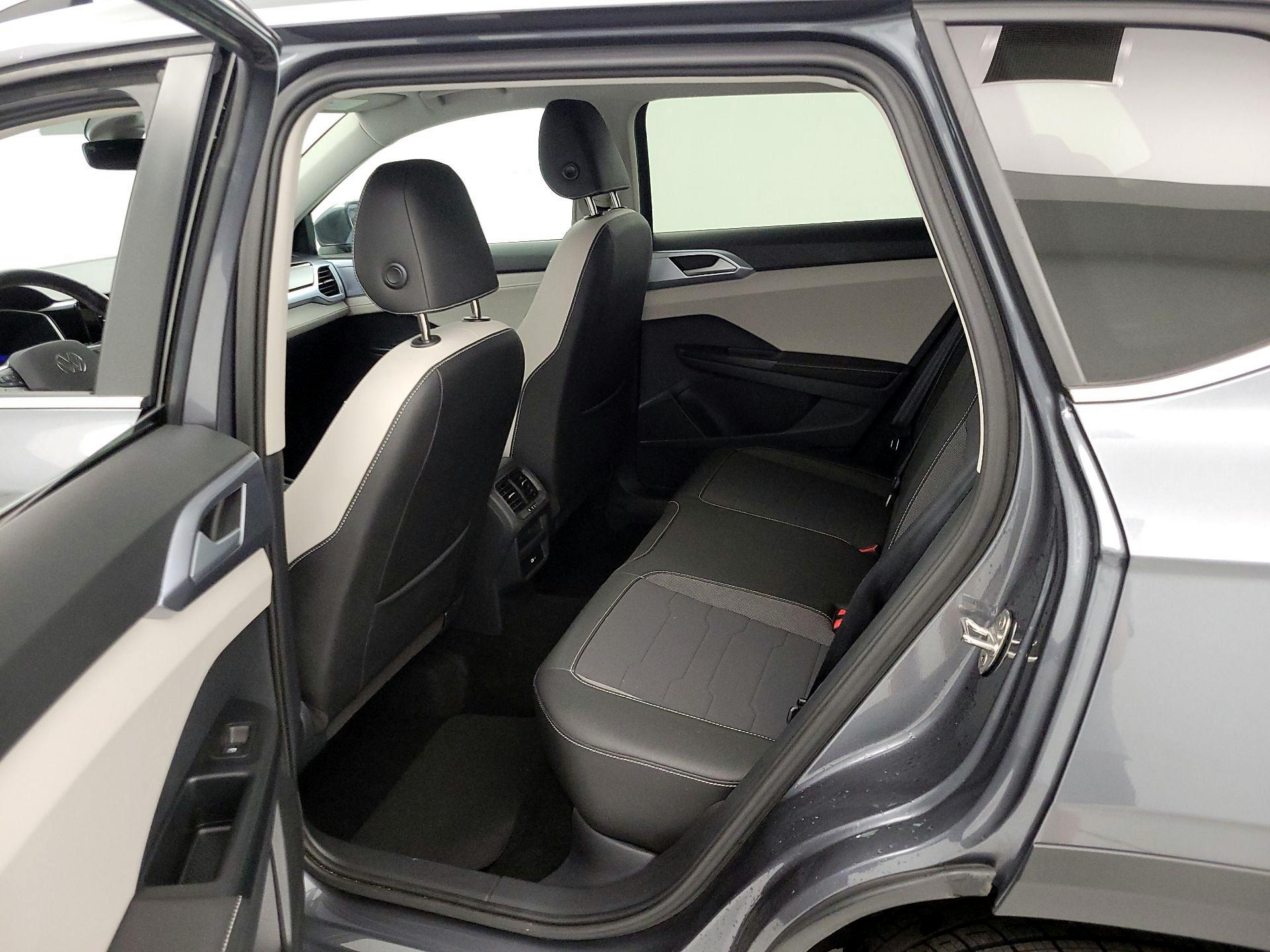 Thumbnail: 2025 Volkswagen Taos - 18