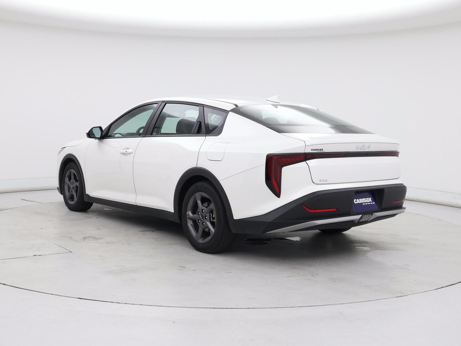 2025 Kia K4 LXS - Photo 3