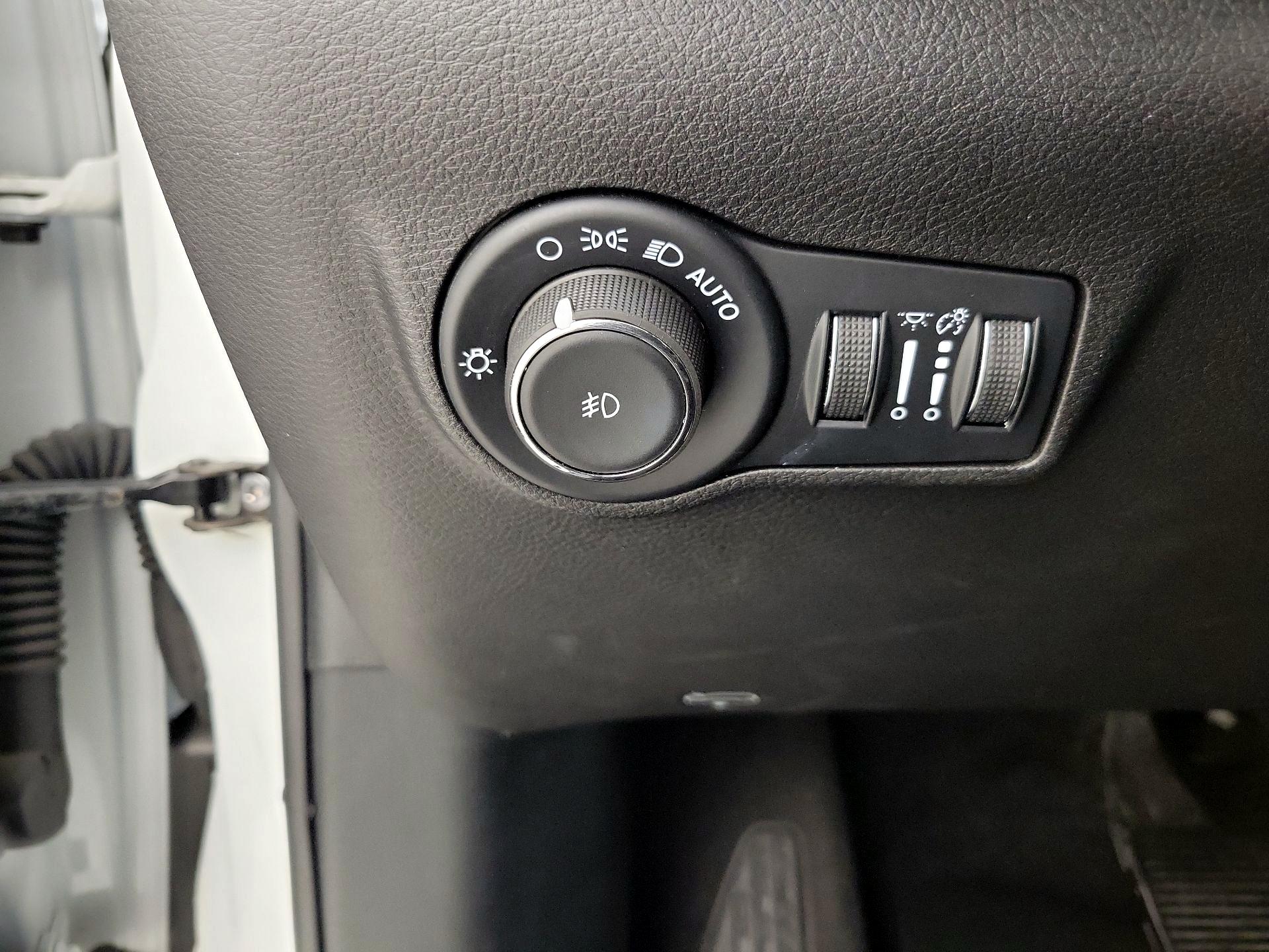 Thumbnail: 2025 Jeep Compass - 13