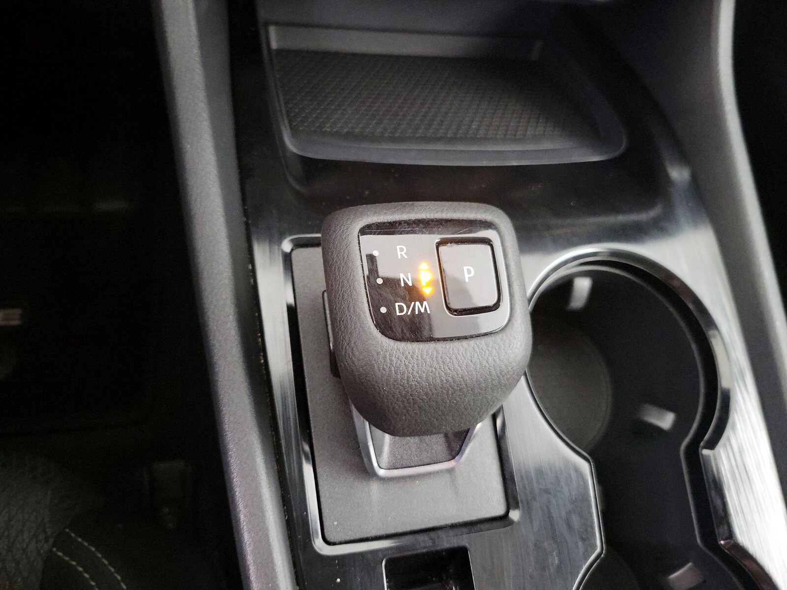 2025 Nissan Rogue SV - Photo 18