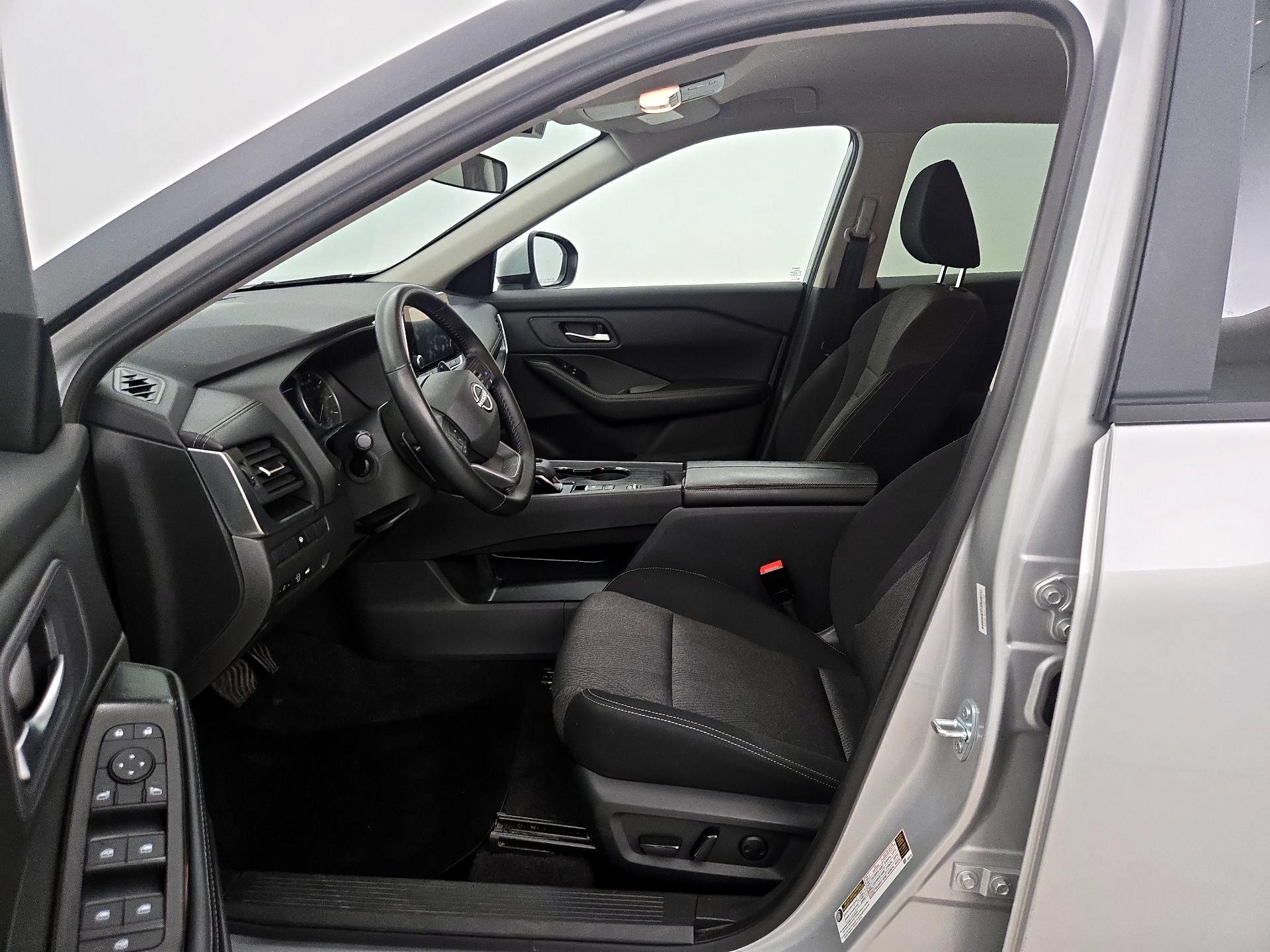 Thumbnail: 2025 Nissan Rogue - 11