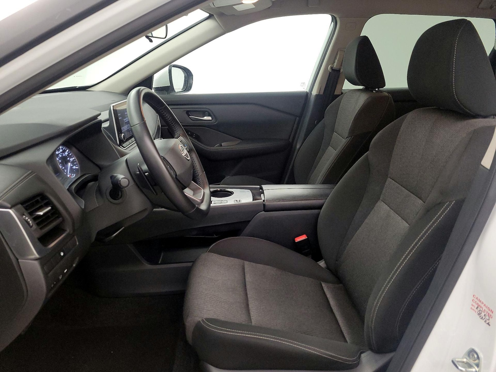 2025 Nissan Rogue SV - Photo 12