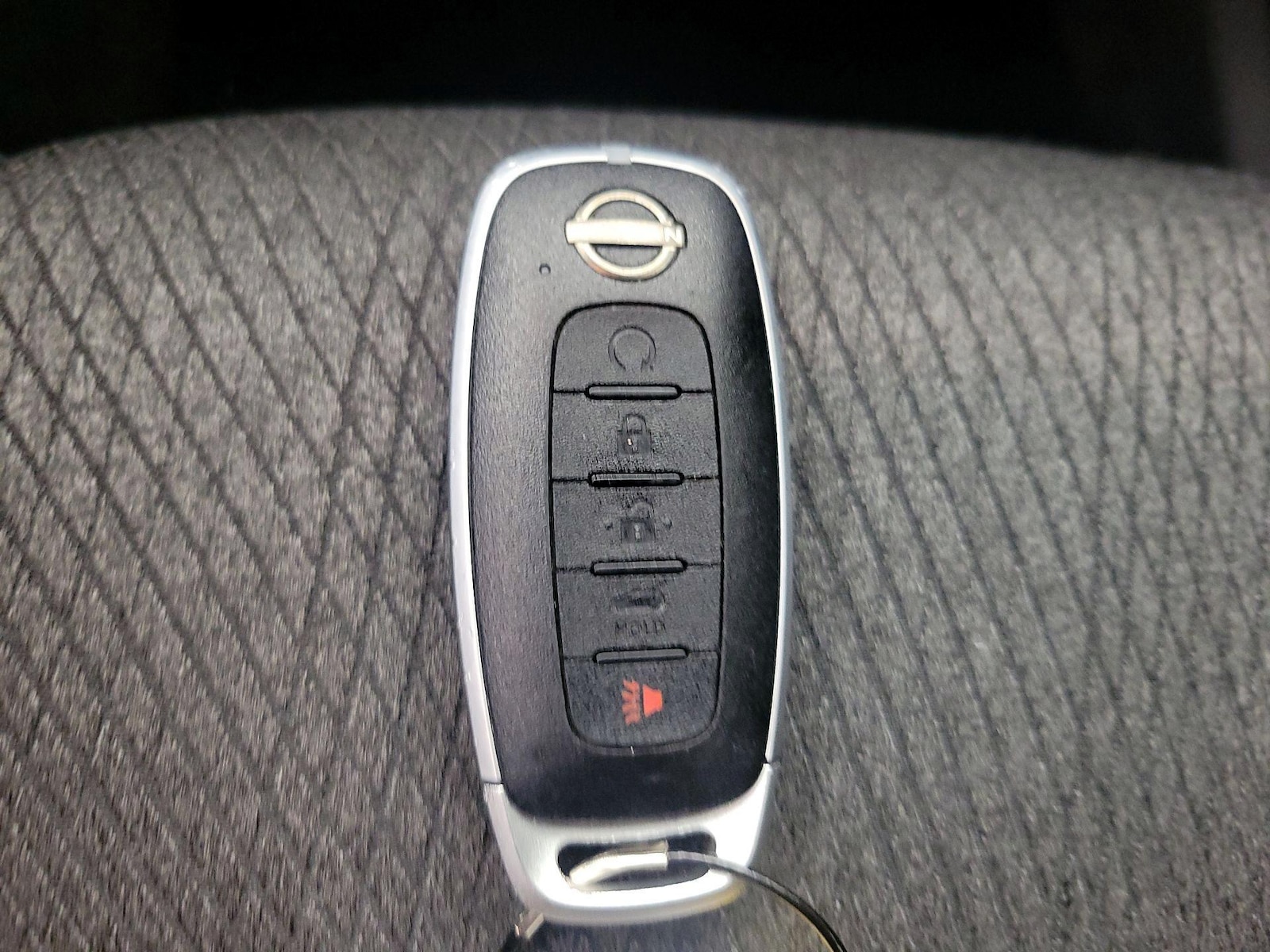 2025 Nissan Rogue SV - Photo 23
