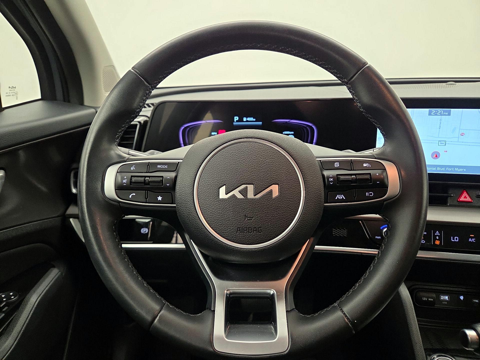 Thumbnail: 2023 Kia Sportage - 10