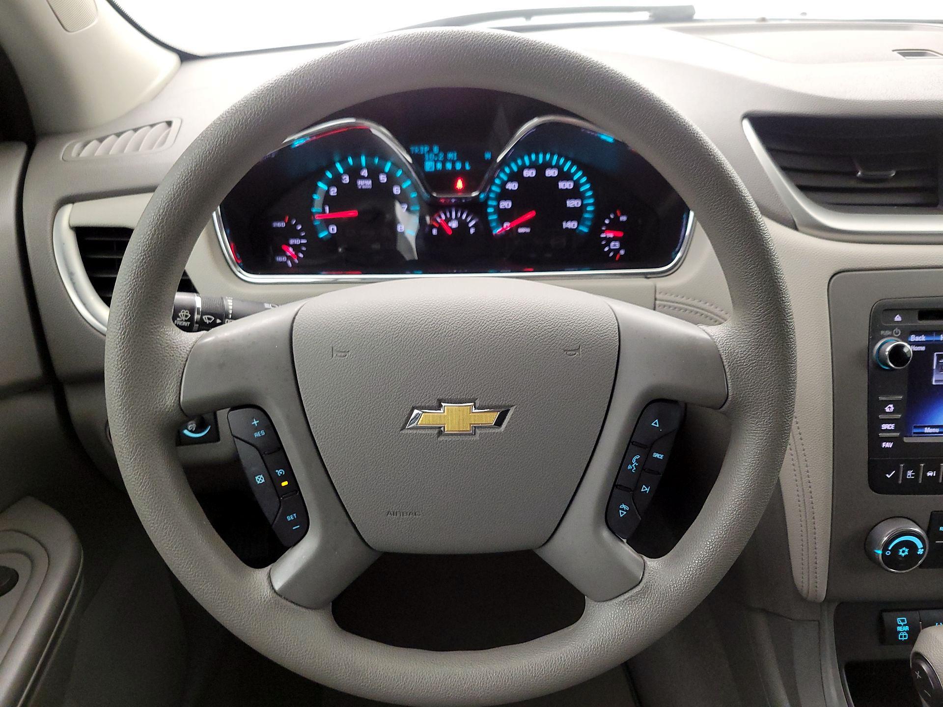 Thumbnail: 2017 Chevrolet Traverse - 10