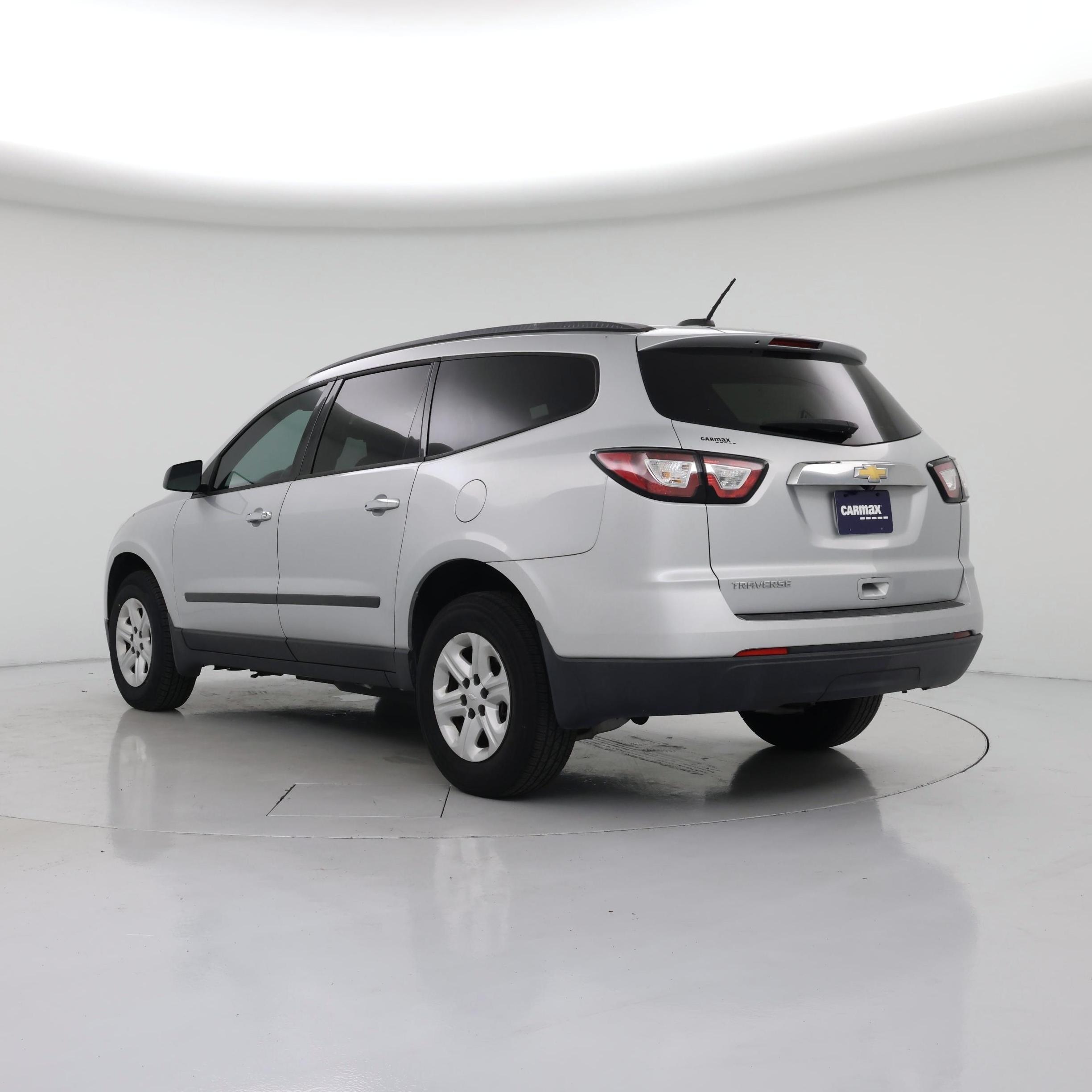 Thumbnail: 2017 Chevrolet Traverse - 2