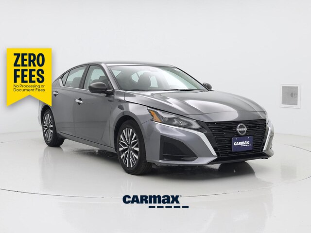 Silver 2025 Nissan Altima Sedan Front-Wheel Drive Automatic