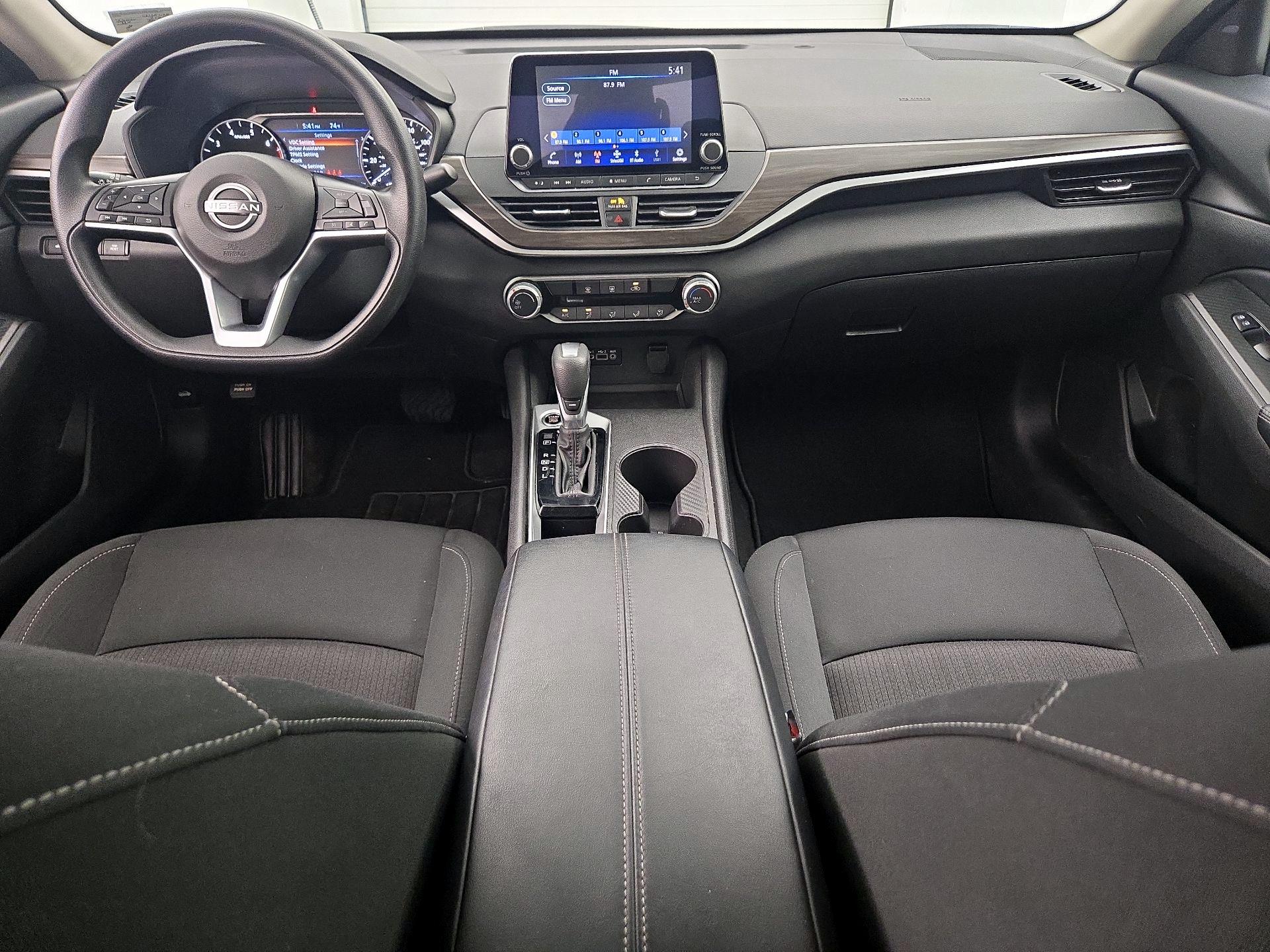 Thumbnail: 2025 Nissan Altima - 9