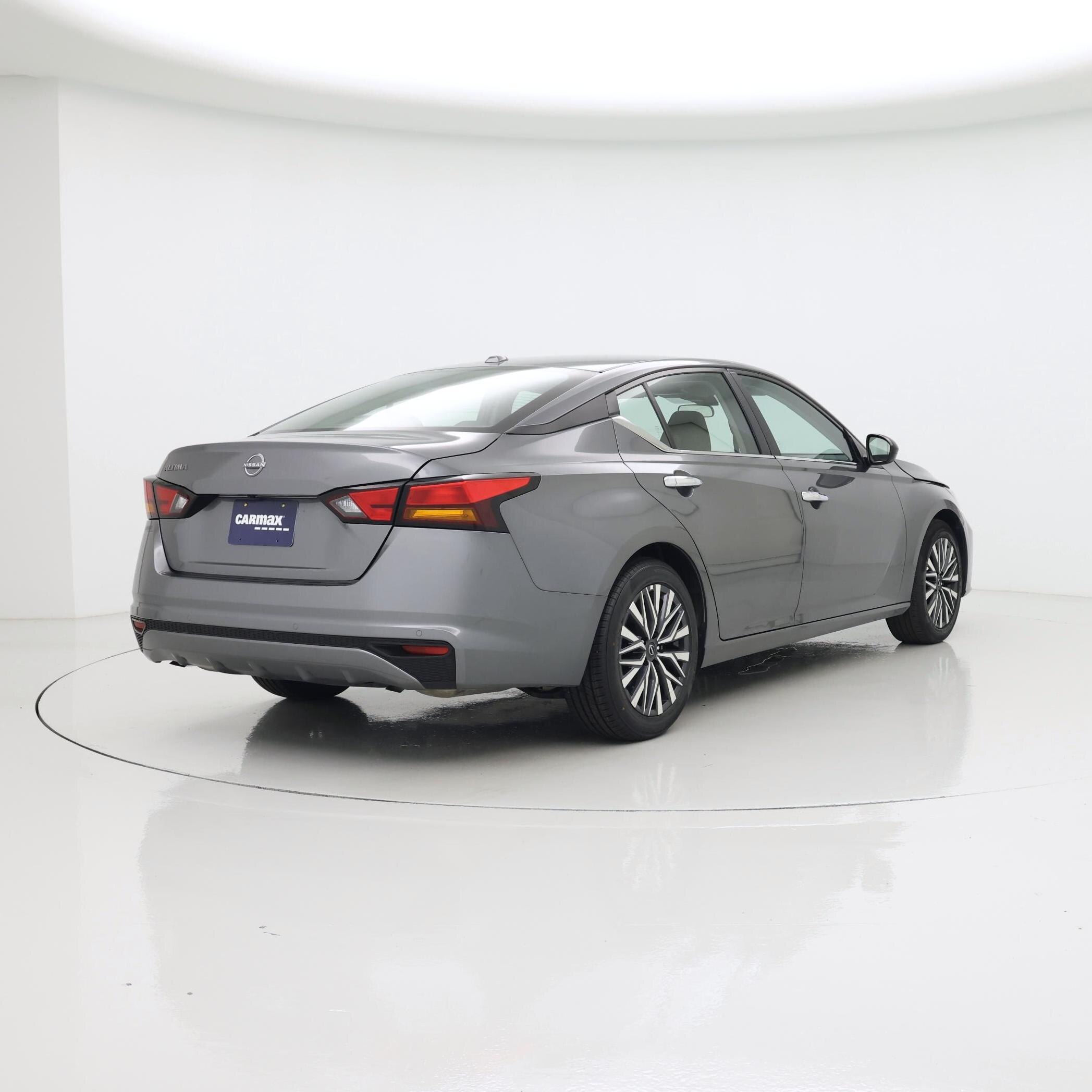 Thumbnail: 2025 Nissan Altima - 8