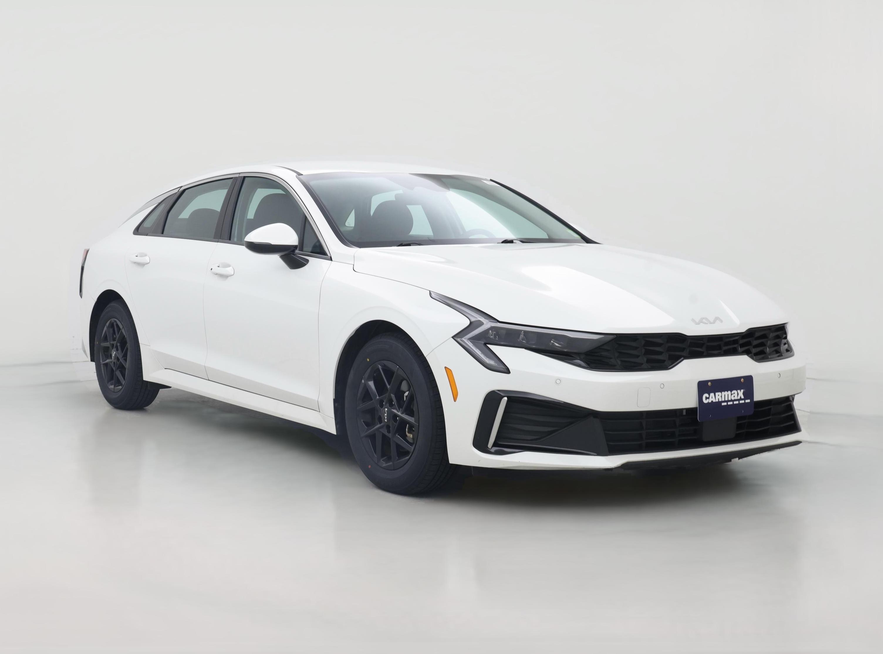 Thumbnail: 2025 Kia K5 - 1