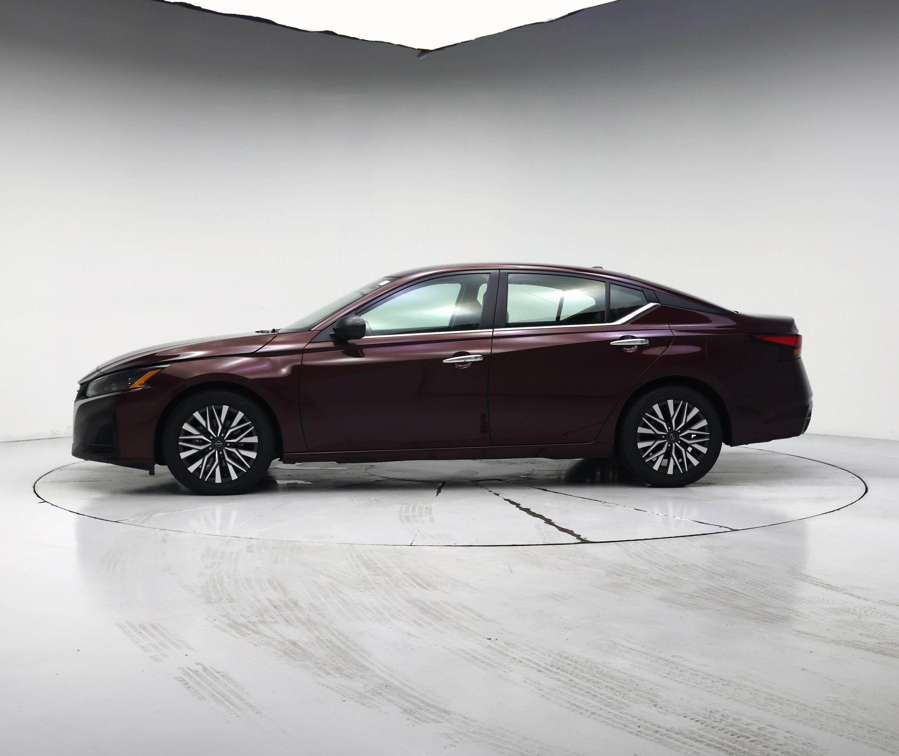 Thumbnail: 2025 Nissan Altima - 3