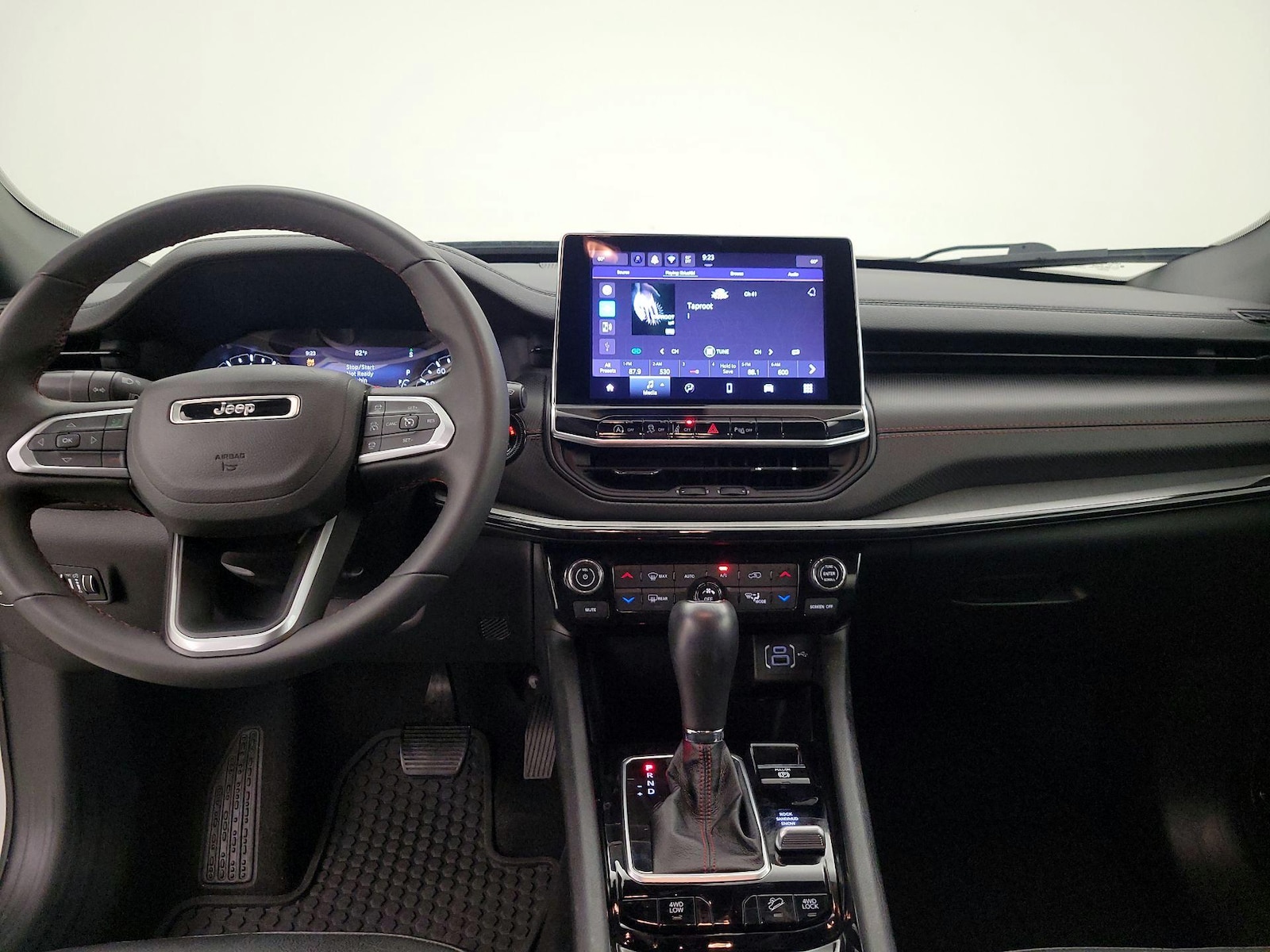 2025 Jeep Compass Trailhawk - Photo 10