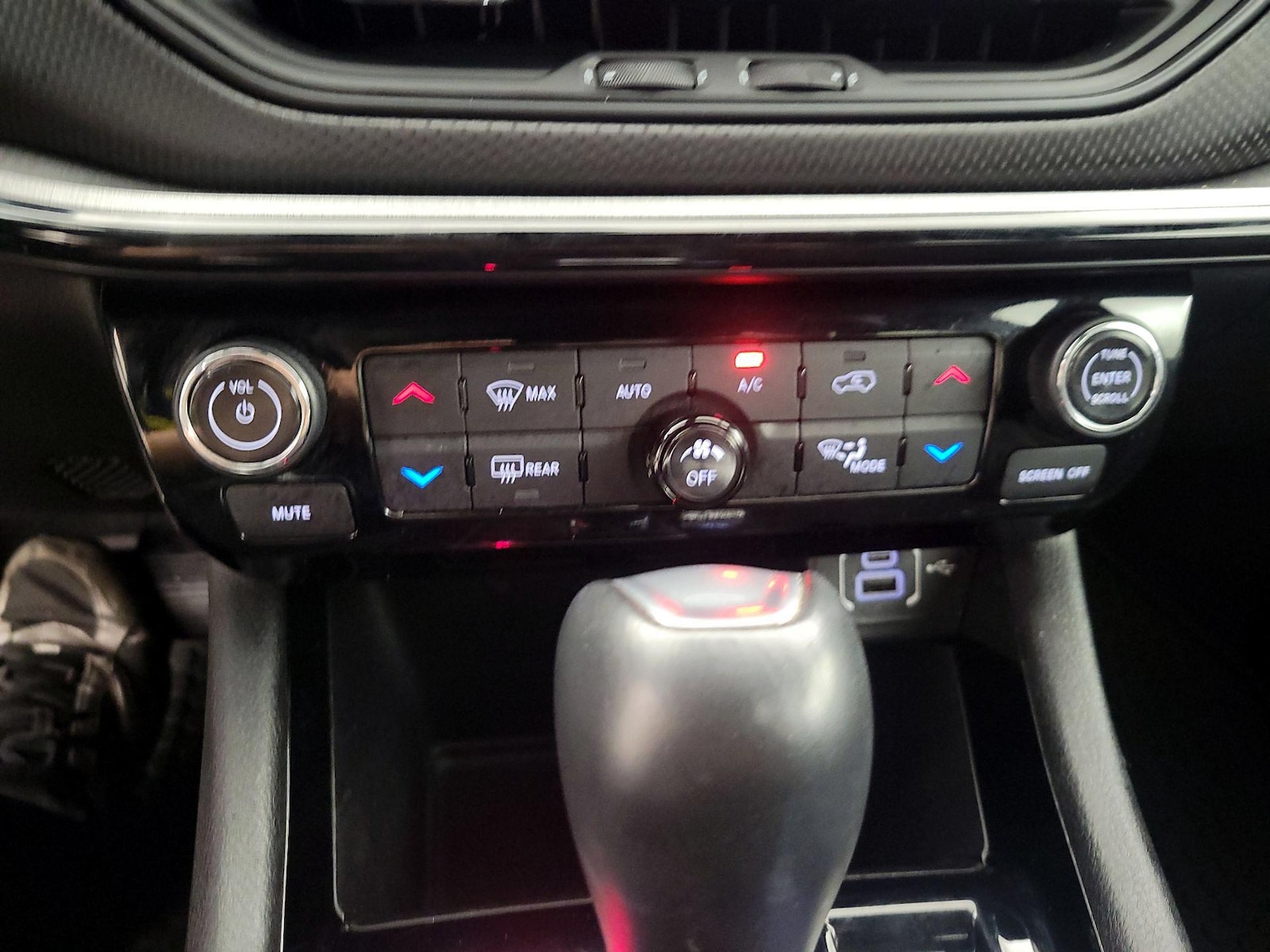 2025 Jeep Compass Trailhawk - Photo 17