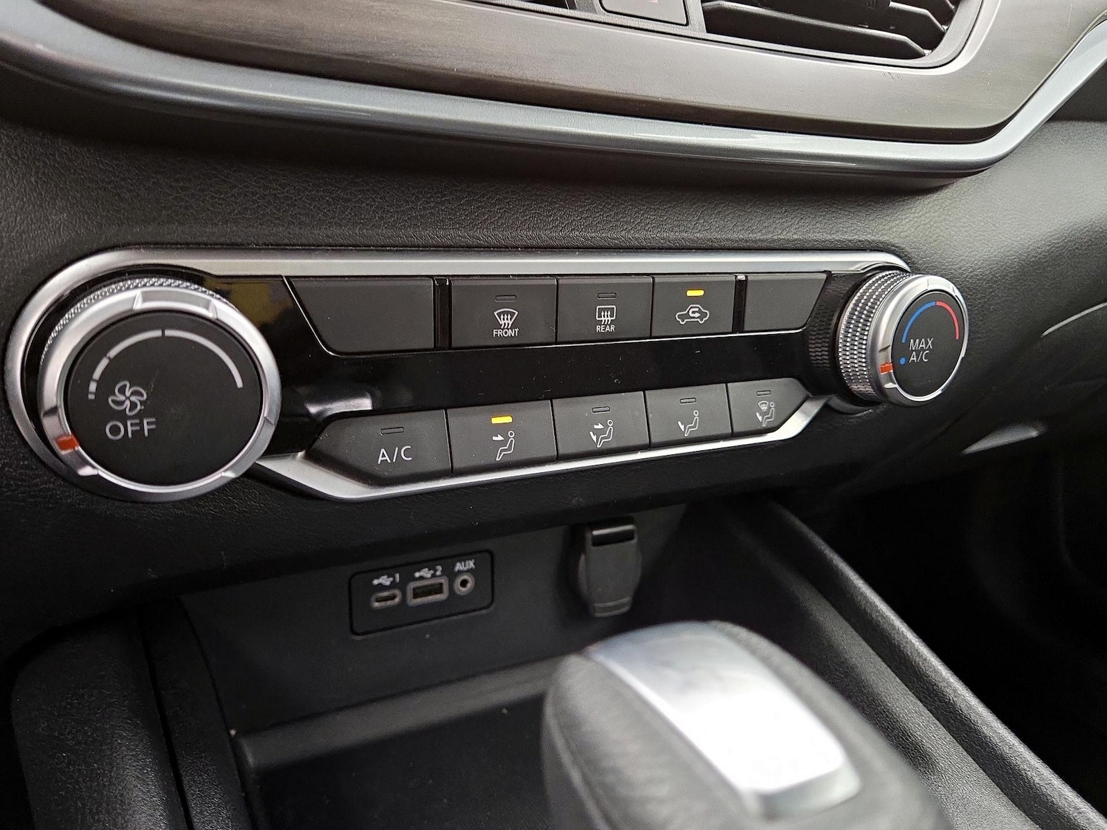 2025 Nissan Altima SV - Photo 17