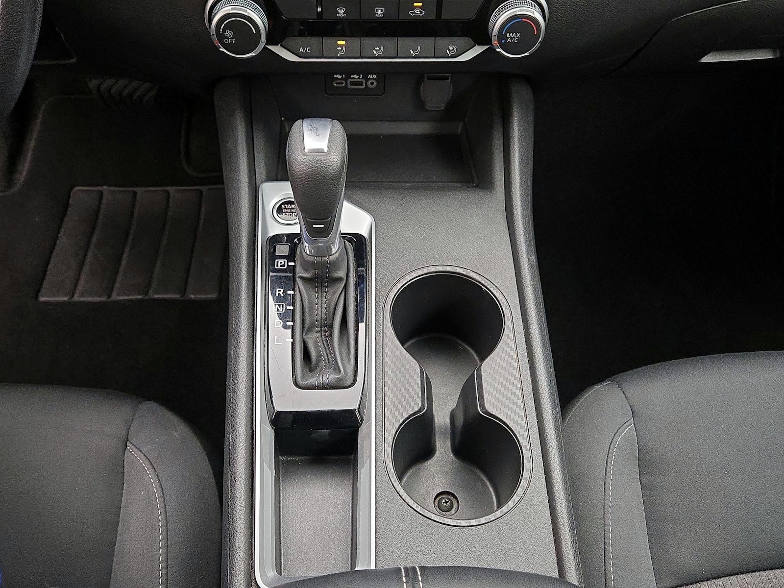 2025 Nissan Altima SV - Photo 18