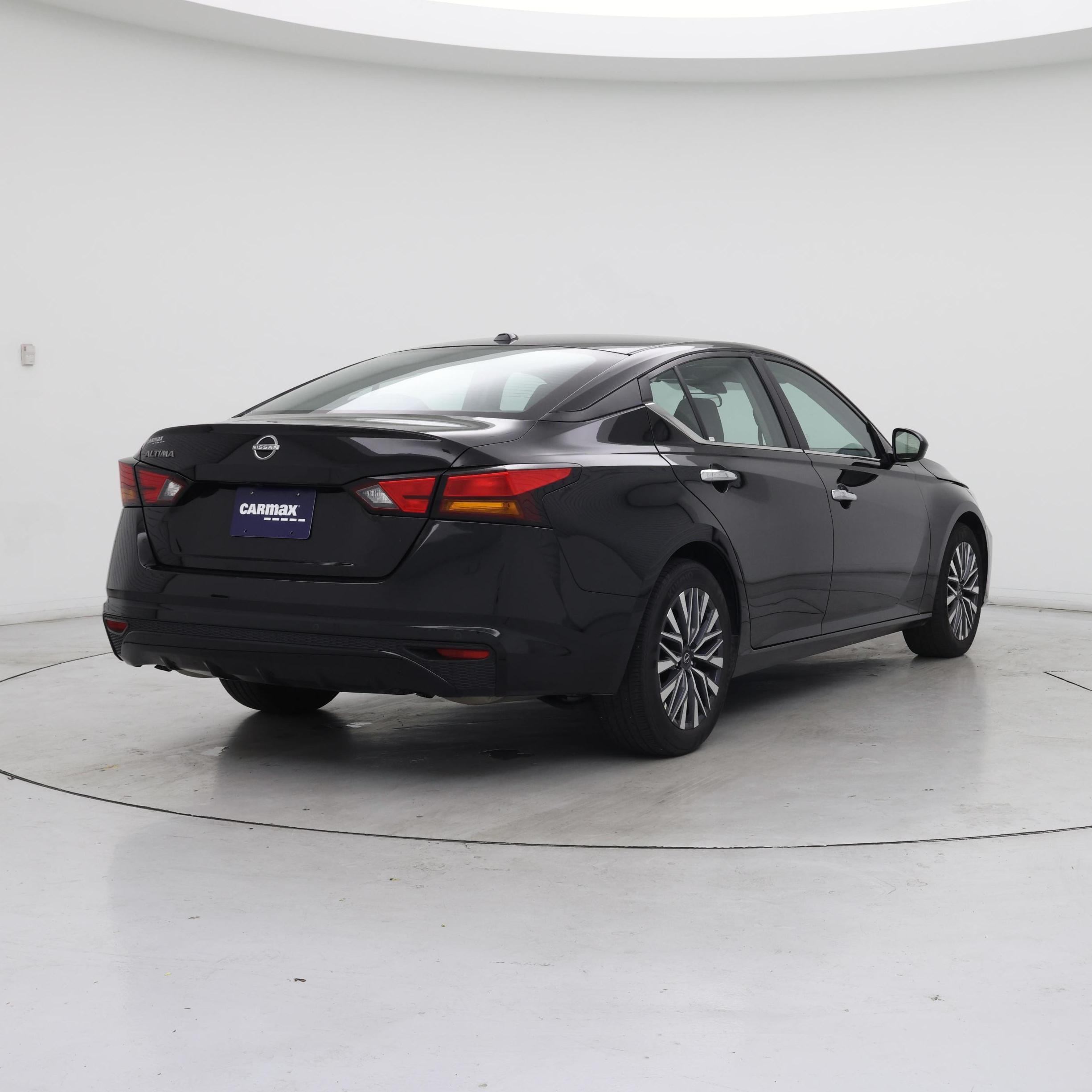 Thumbnail: 2025 Nissan Altima - 8