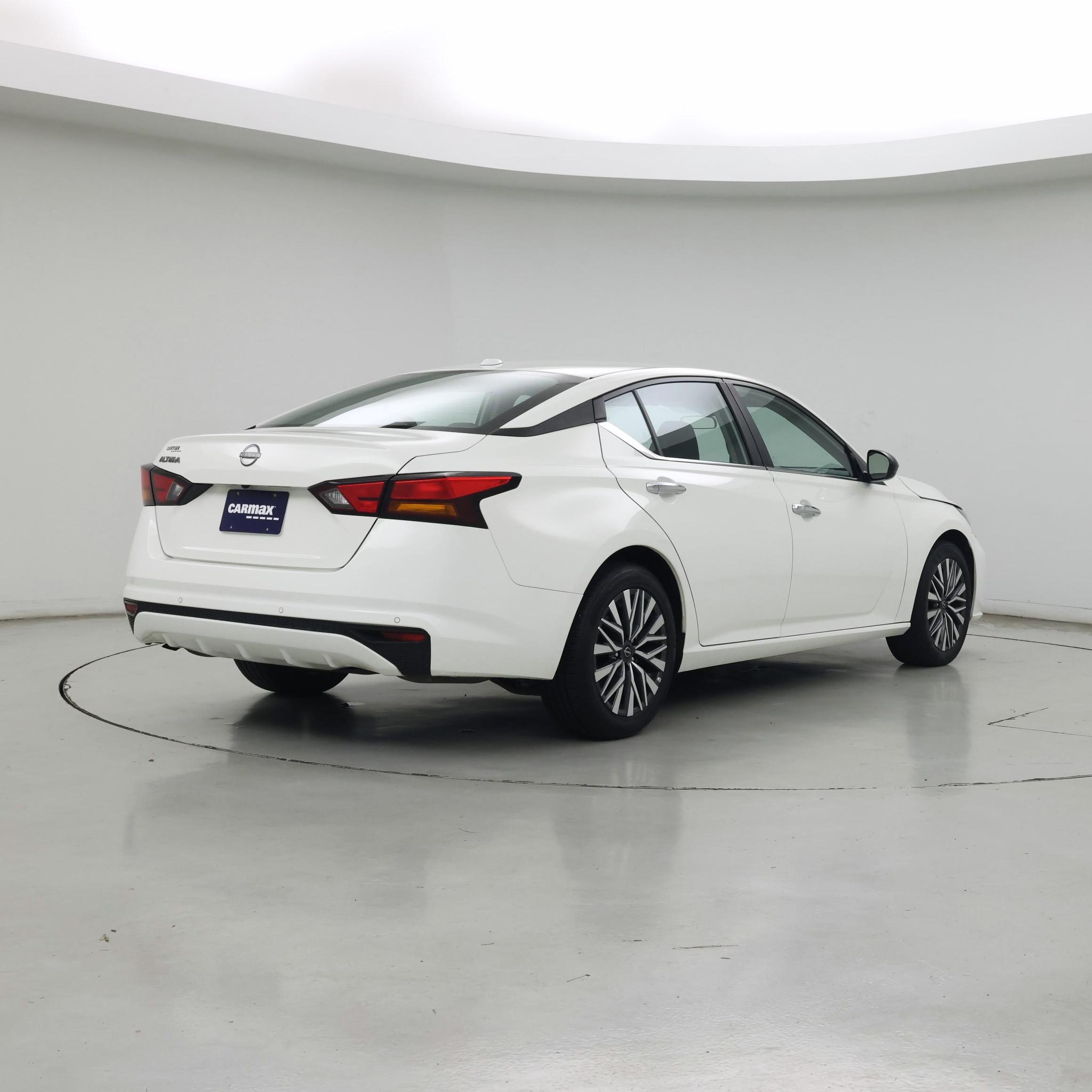 Thumbnail: 2025 Nissan Altima - 8