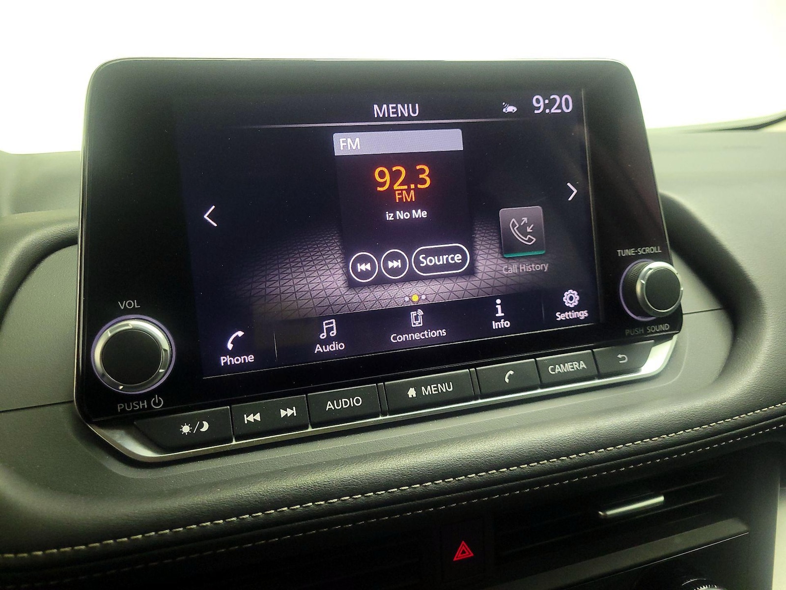 2025 Nissan Rogue SV - Photo 16