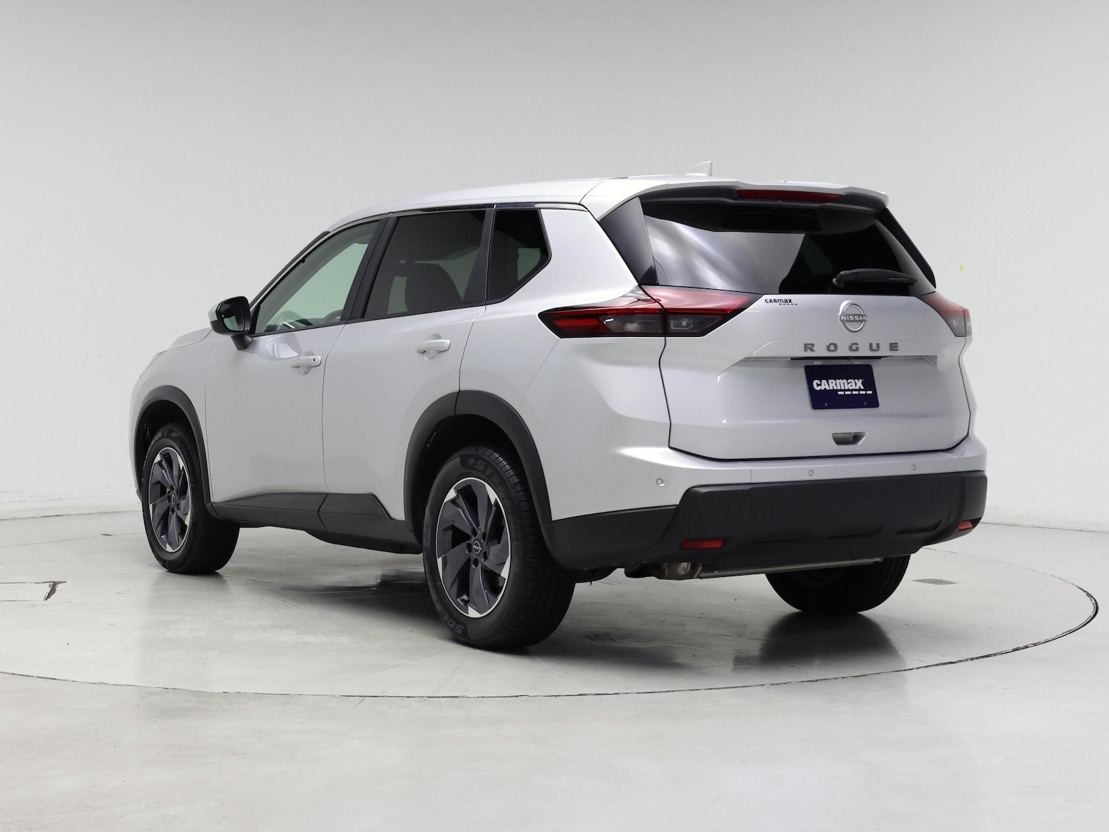 2025 Nissan Rogue SV - Photo 3