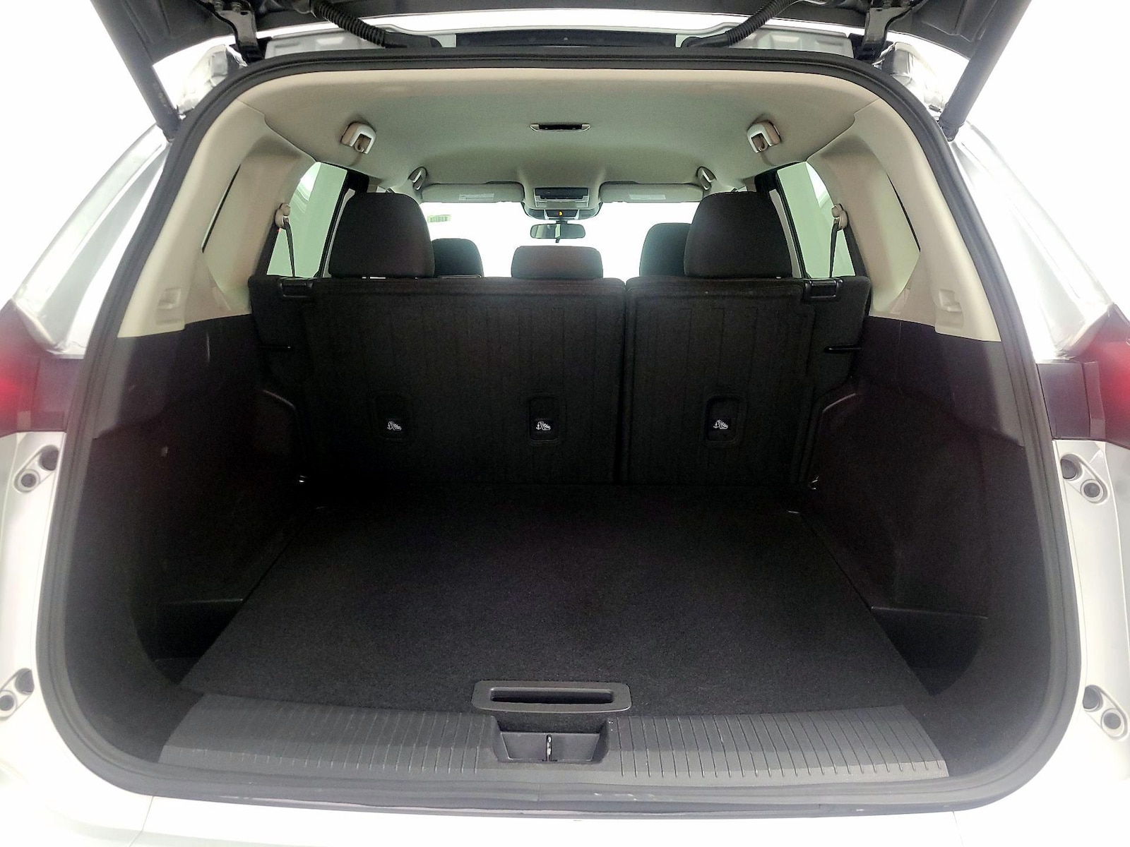 2025 Nissan Rogue SV - Photo 21