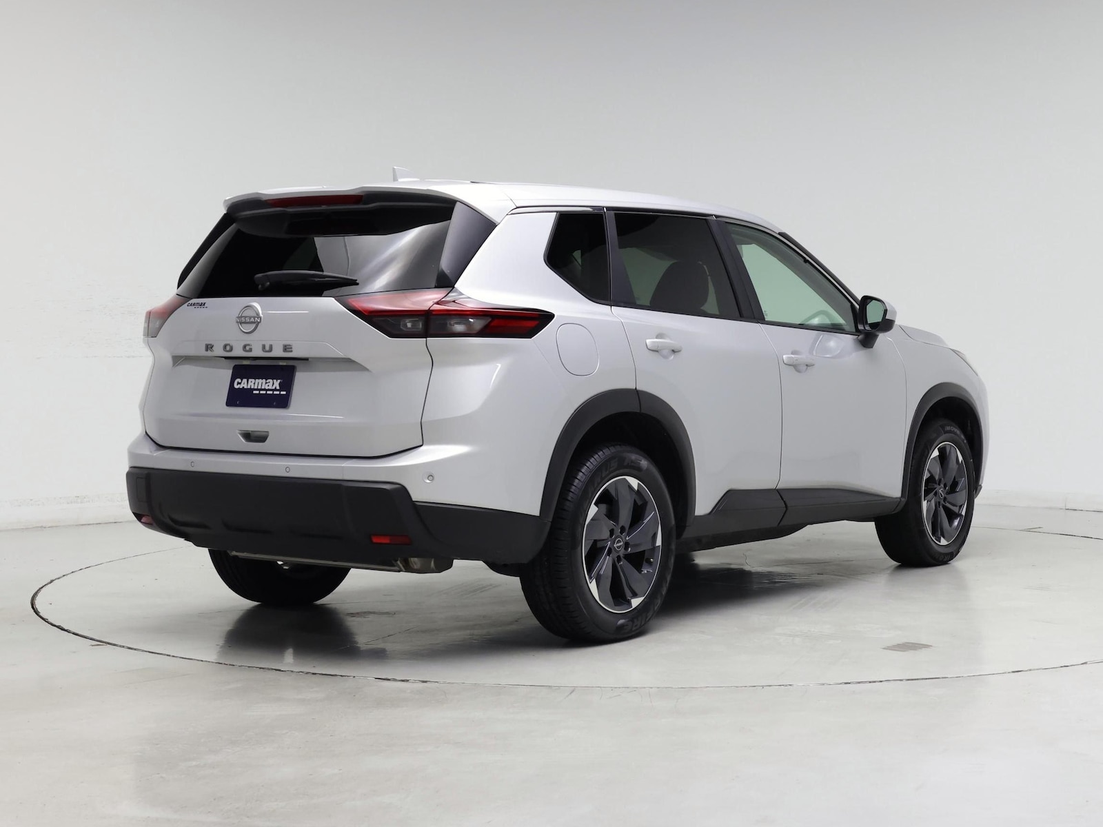 2025 Nissan Rogue SV - Photo 9