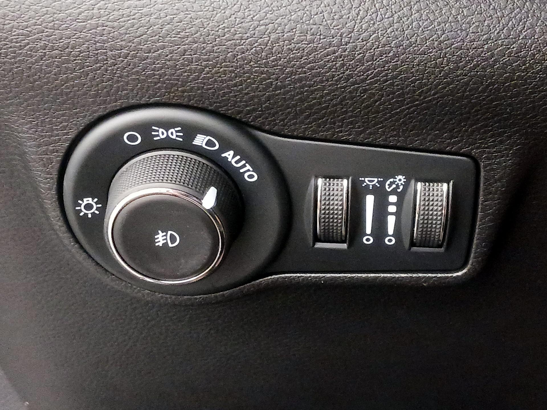 Thumbnail: 2025 Jeep Compass - 13