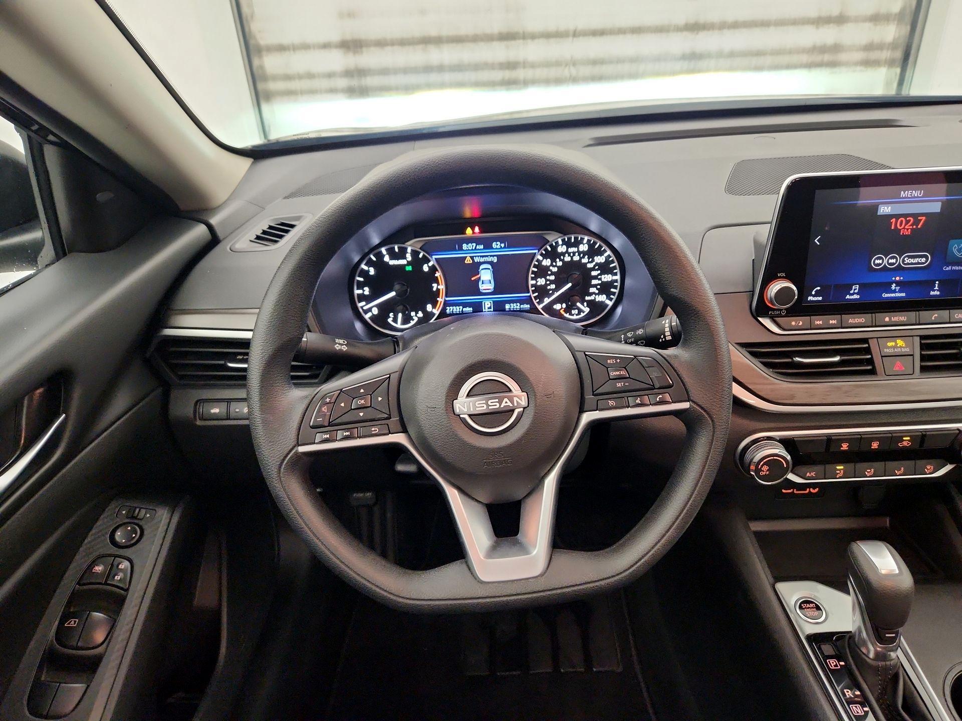Thumbnail: 2025 Nissan Altima - 10