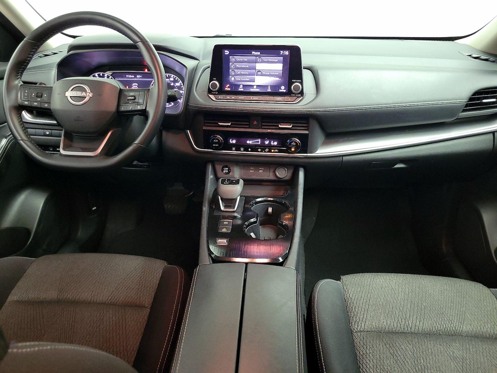 2025 Nissan Rogue SV - Photo 10