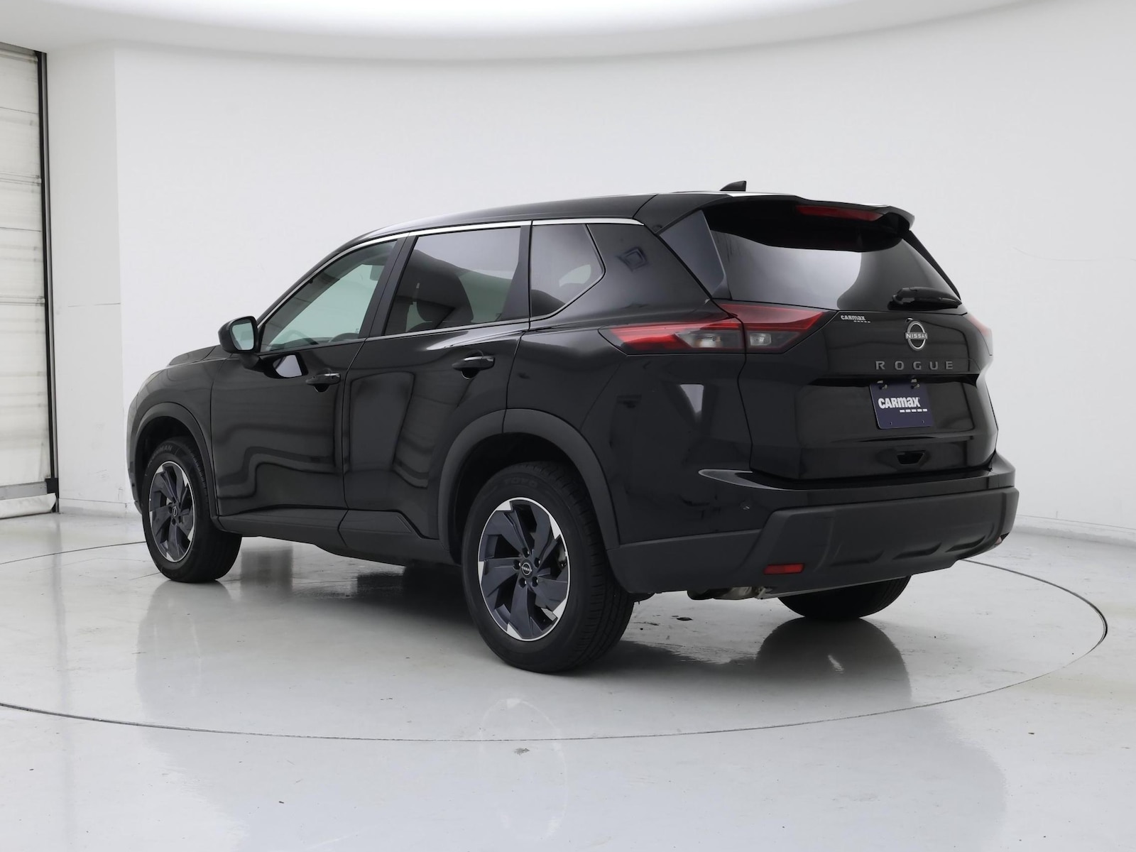 2025 Nissan Rogue SV - Photo 3